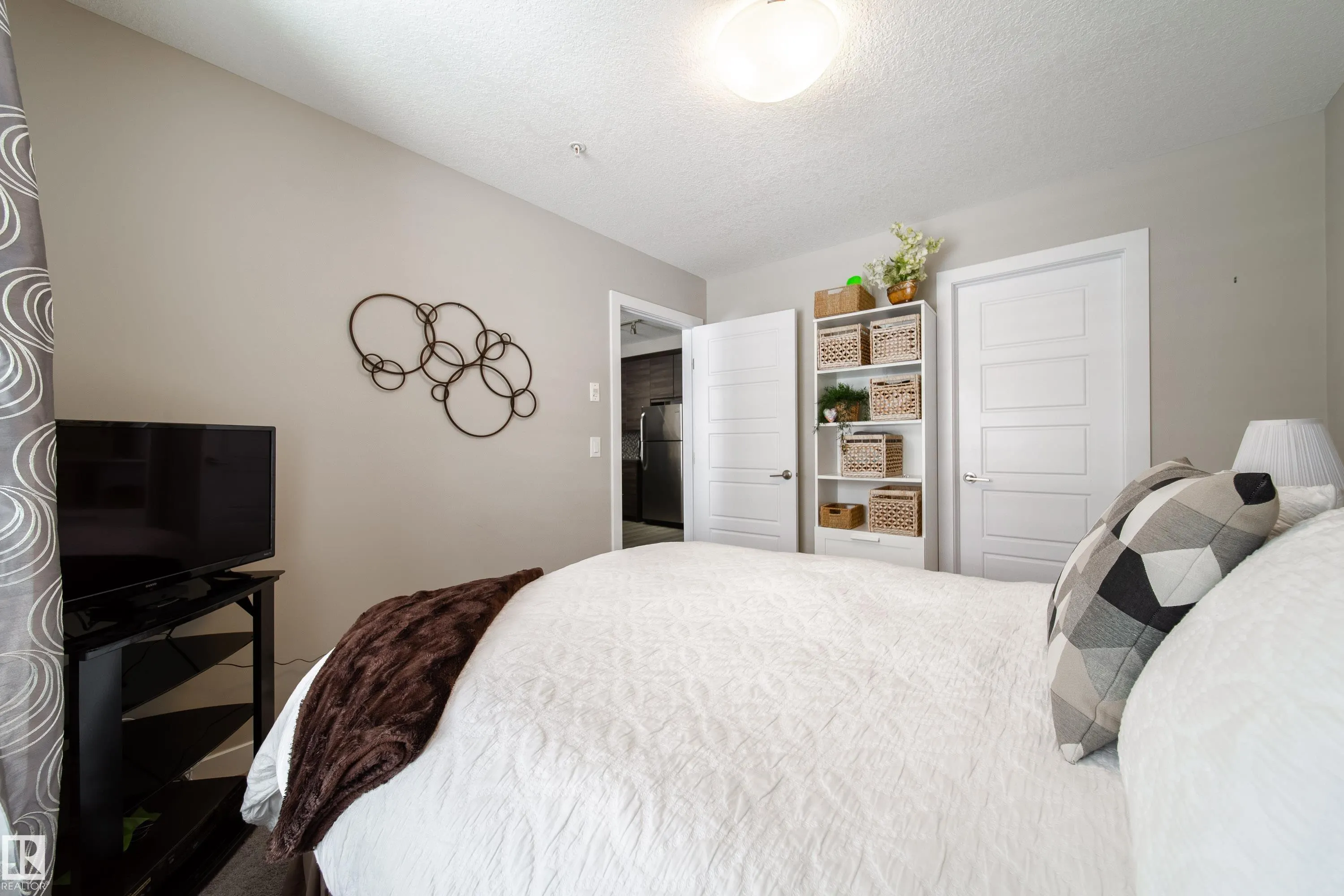 2588 ANDERSON Way