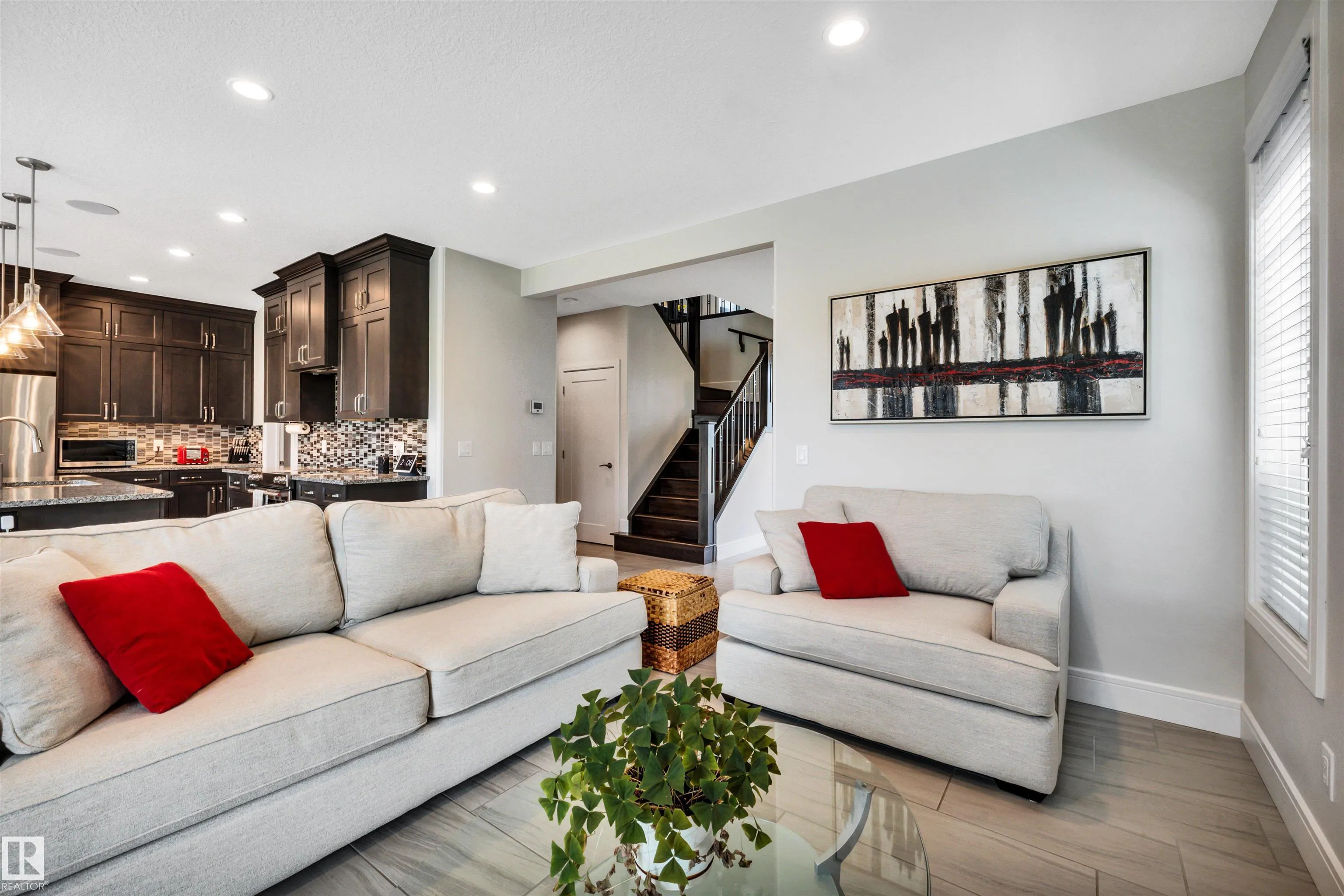 6 ELISE Place
