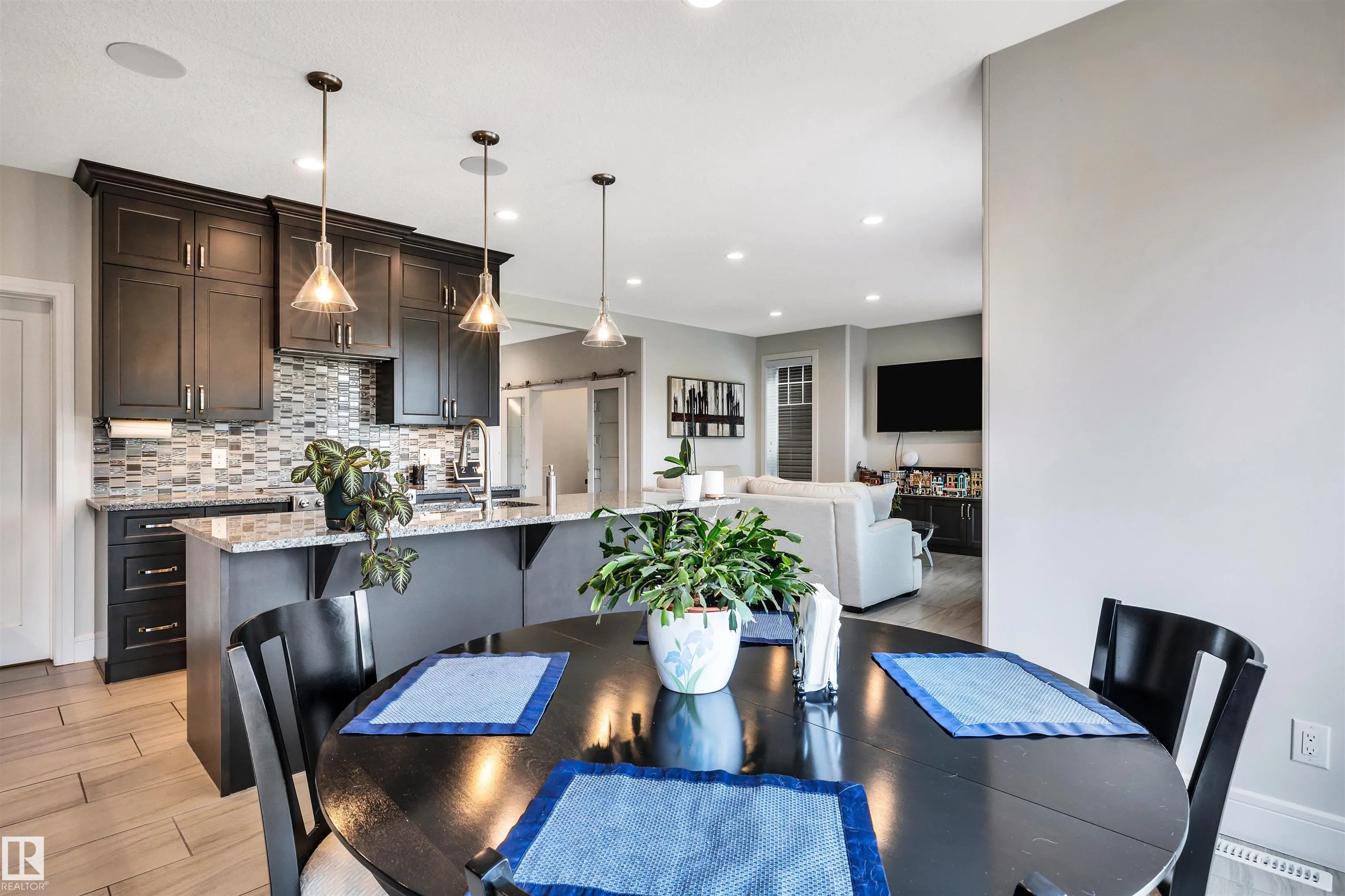 6 ELISE Place