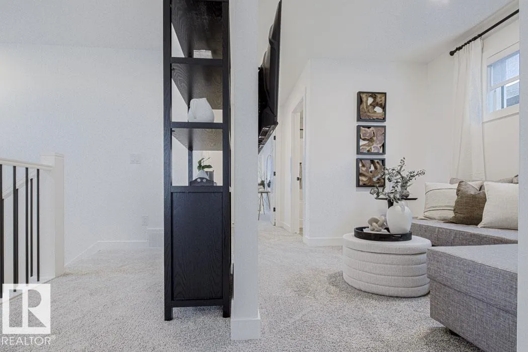 52 EMERSON Landing