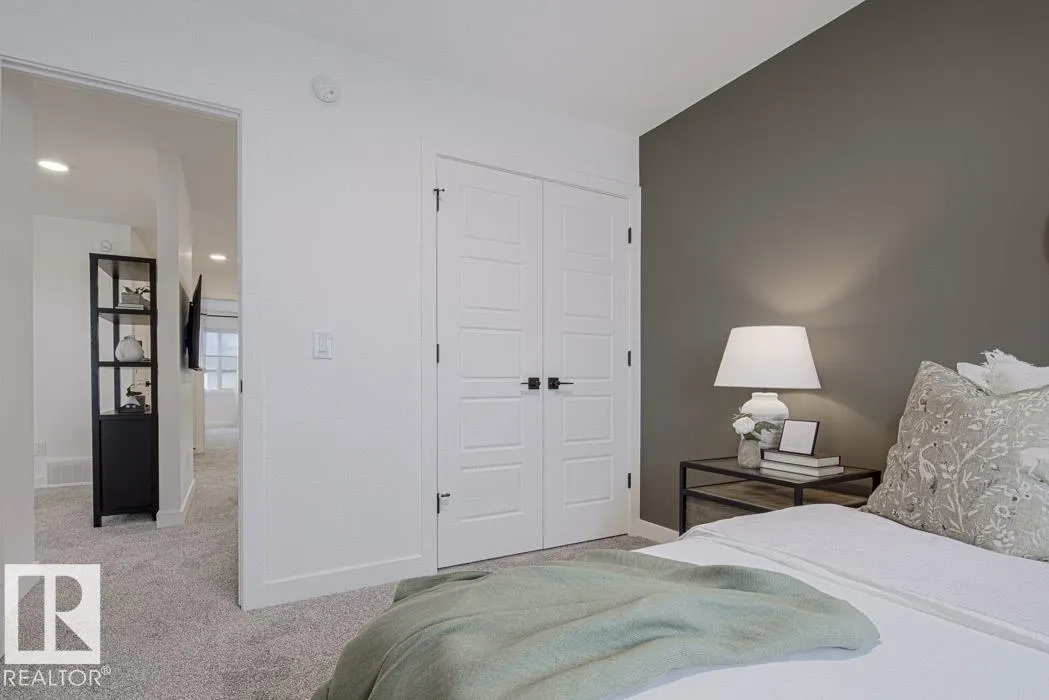 52 EMERSON Landing