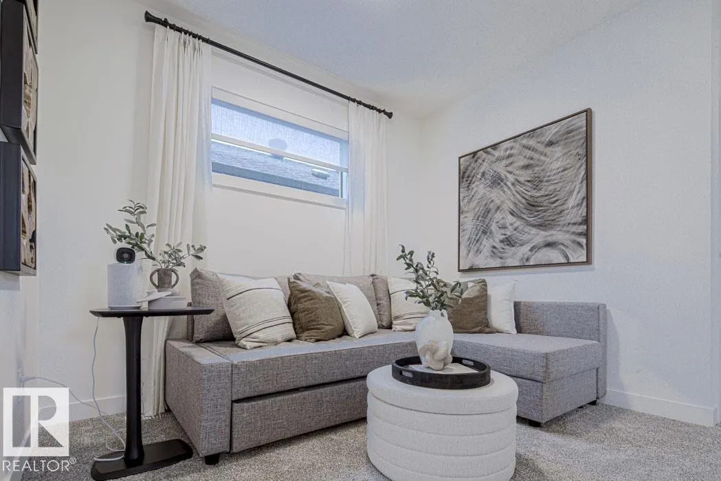 52 EMERSON Landing