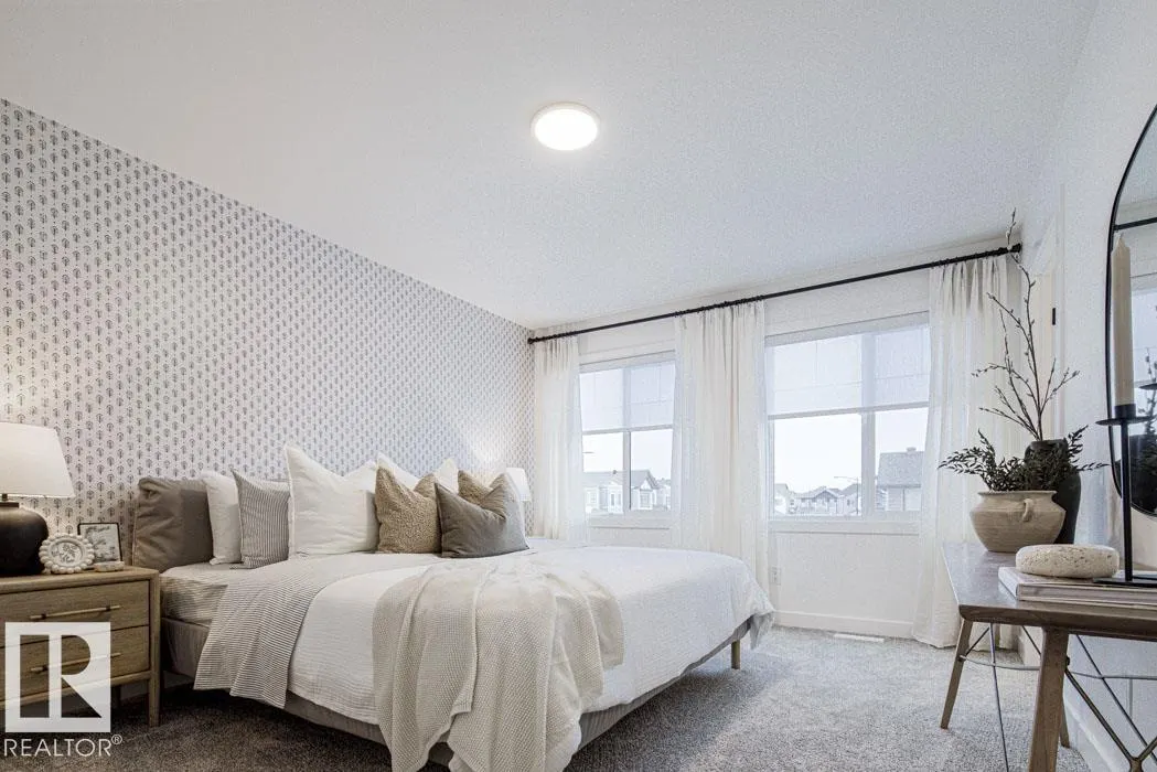 52 EMERSON Landing