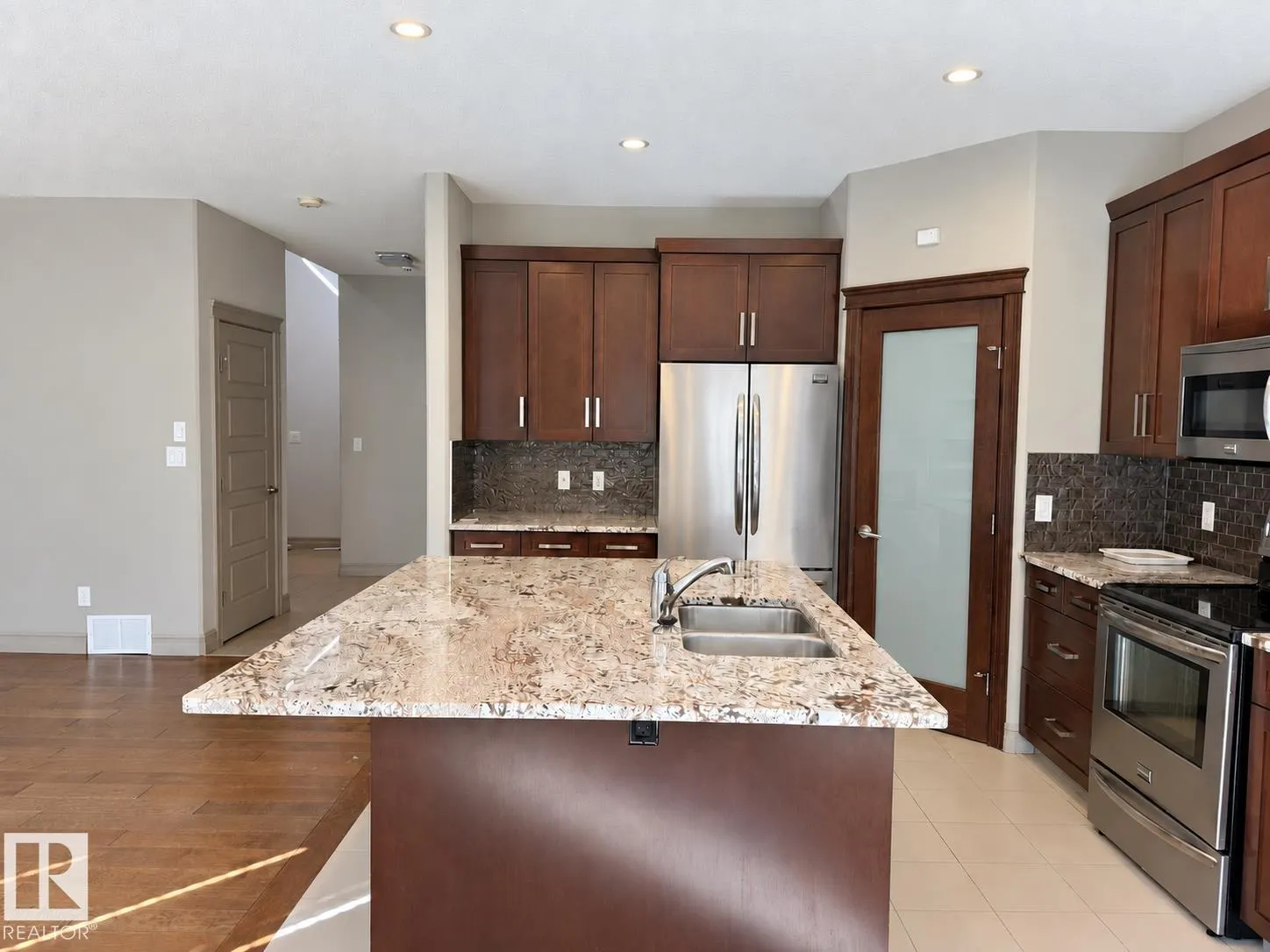 885 WINDERMERE Wynd