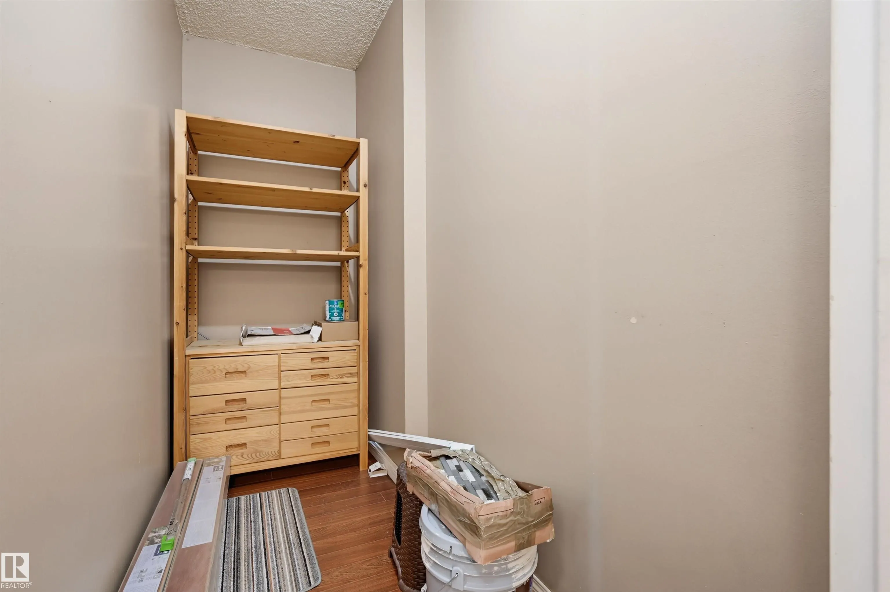 13910 STONY PLAIN Road
