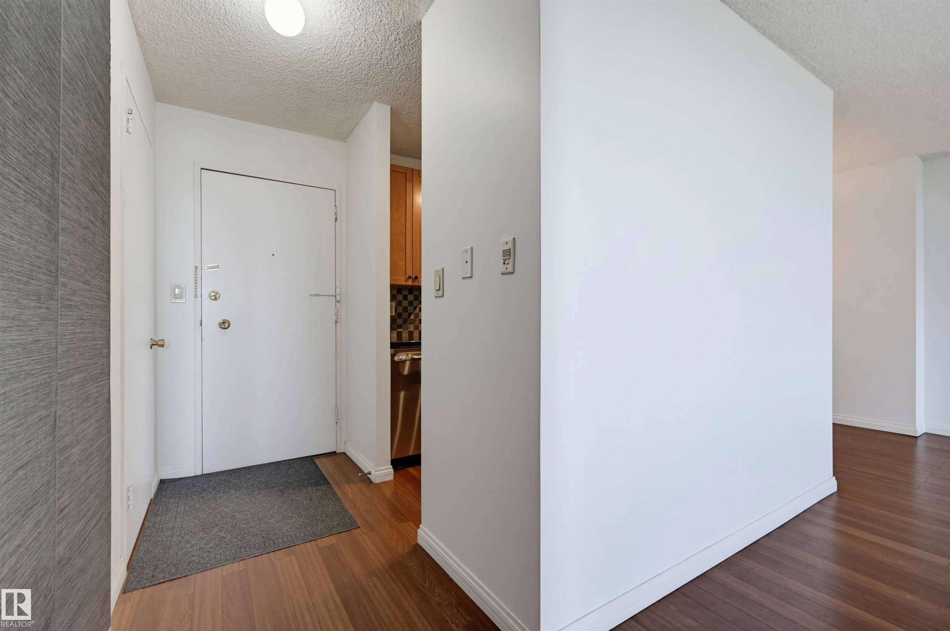 13910 STONY PLAIN Road