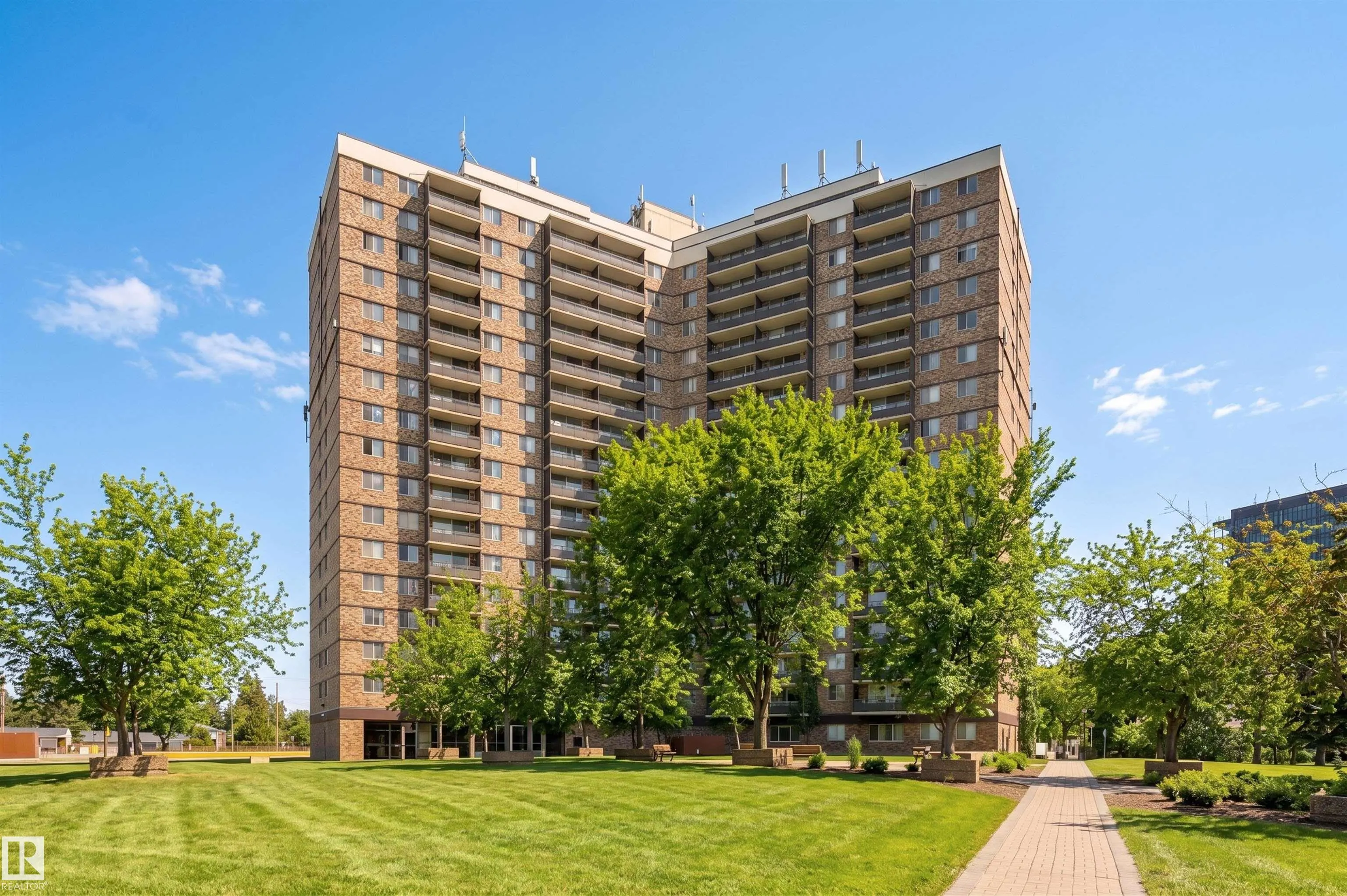 13910 STONY PLAIN Road