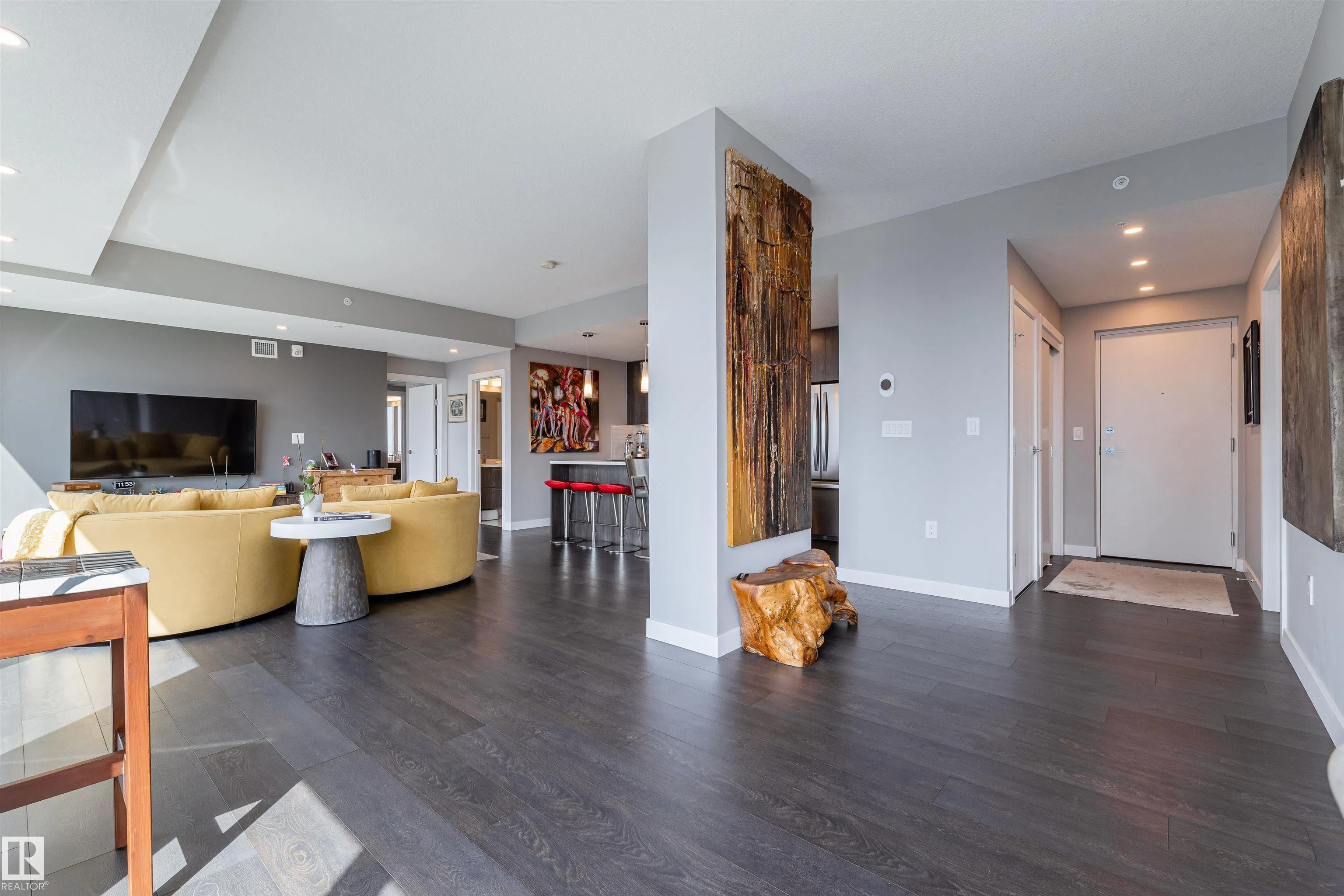10180 103 Street