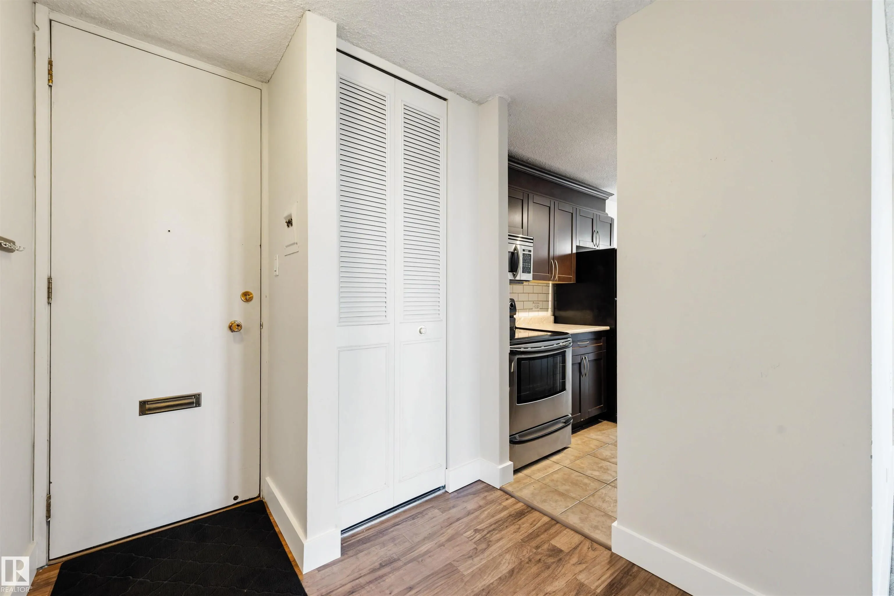 10883 SASKATCHEWAN Drive