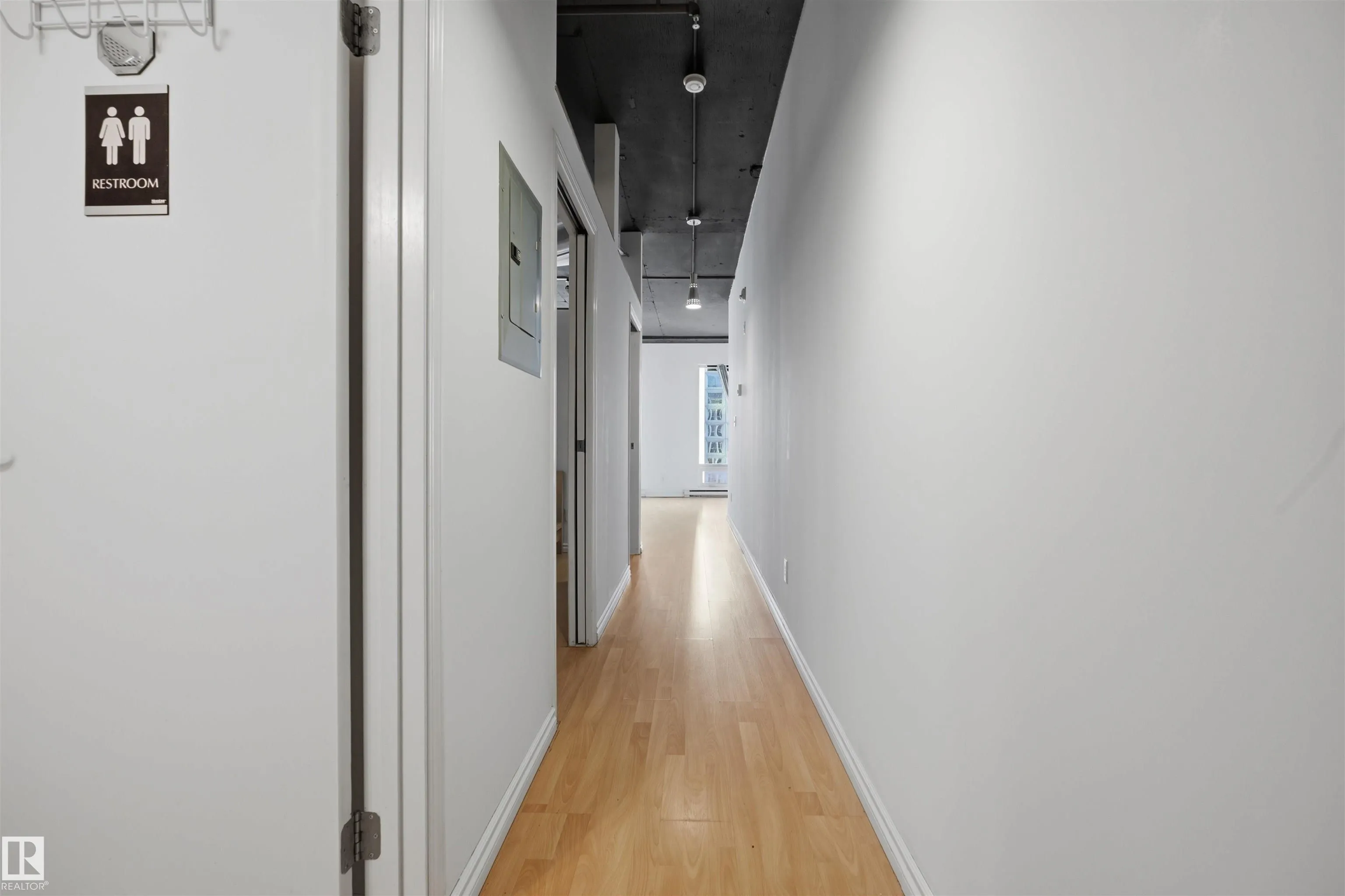 10024 JASPER Avenue