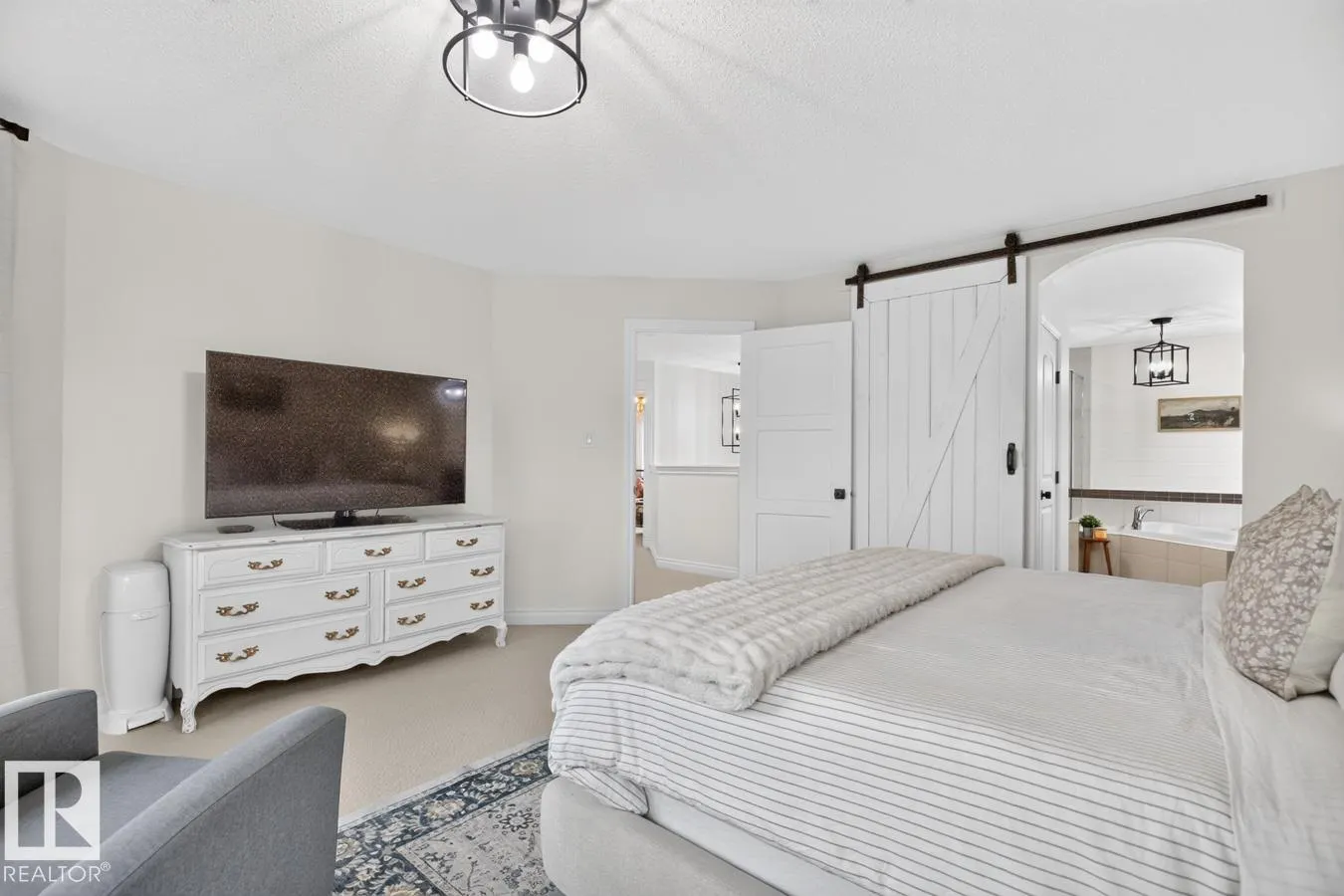 122 KEYPORT Circle