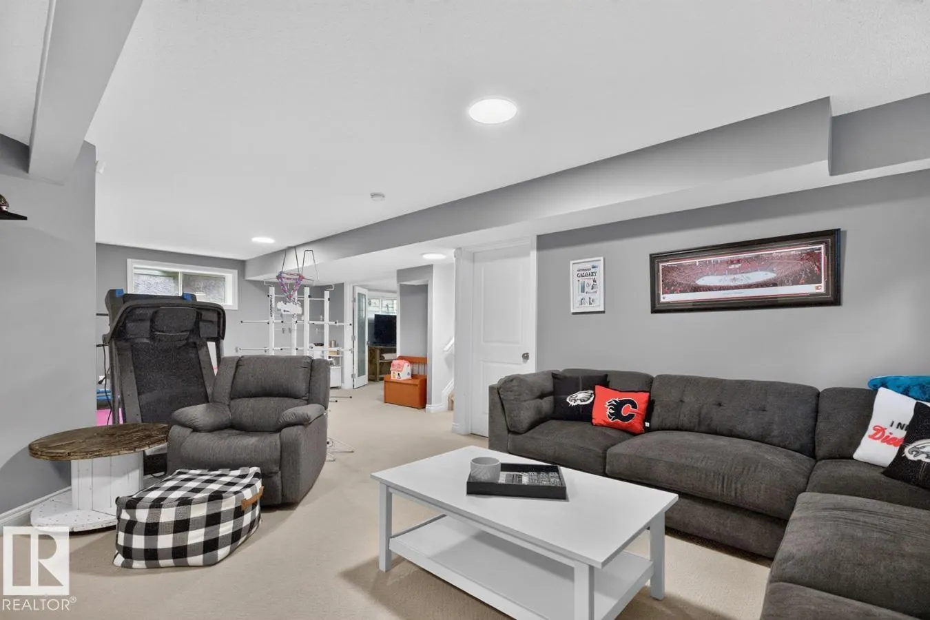 122 KEYPORT Circle
