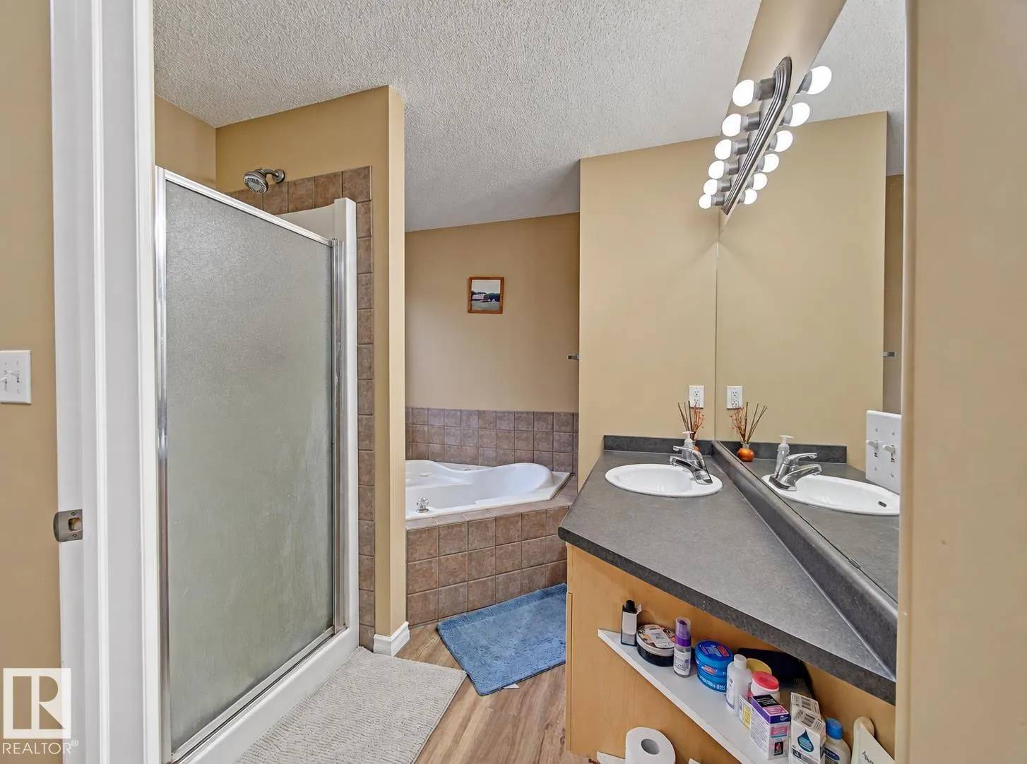 237 WESTWOOD Lane