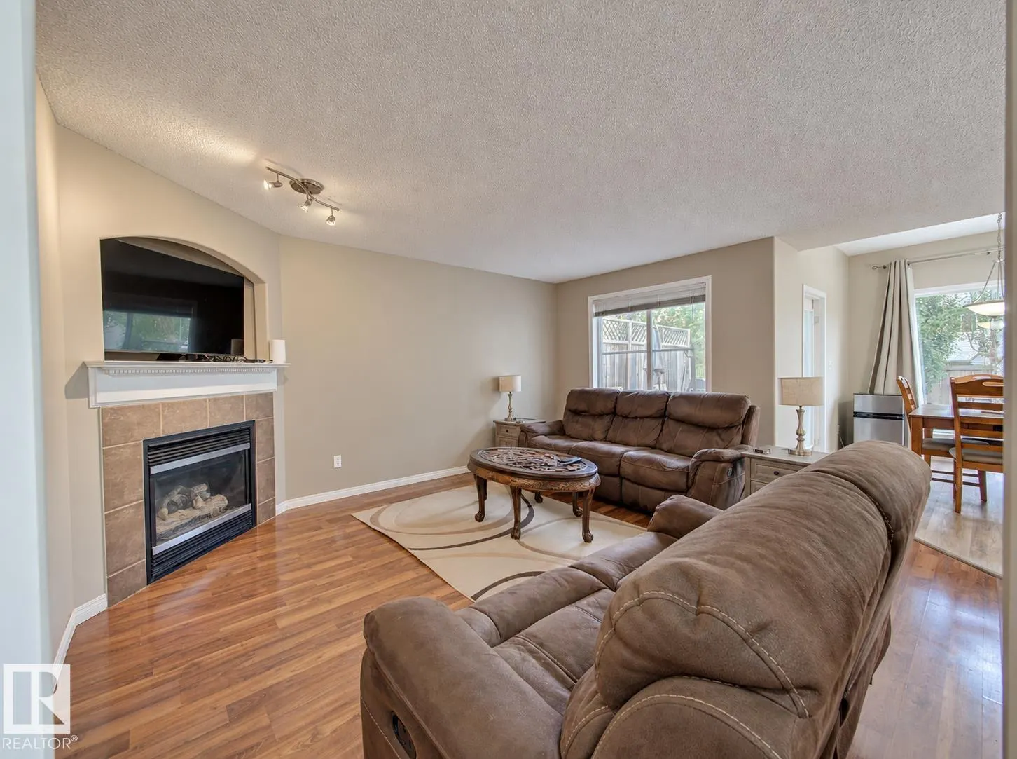 237 WESTWOOD Lane