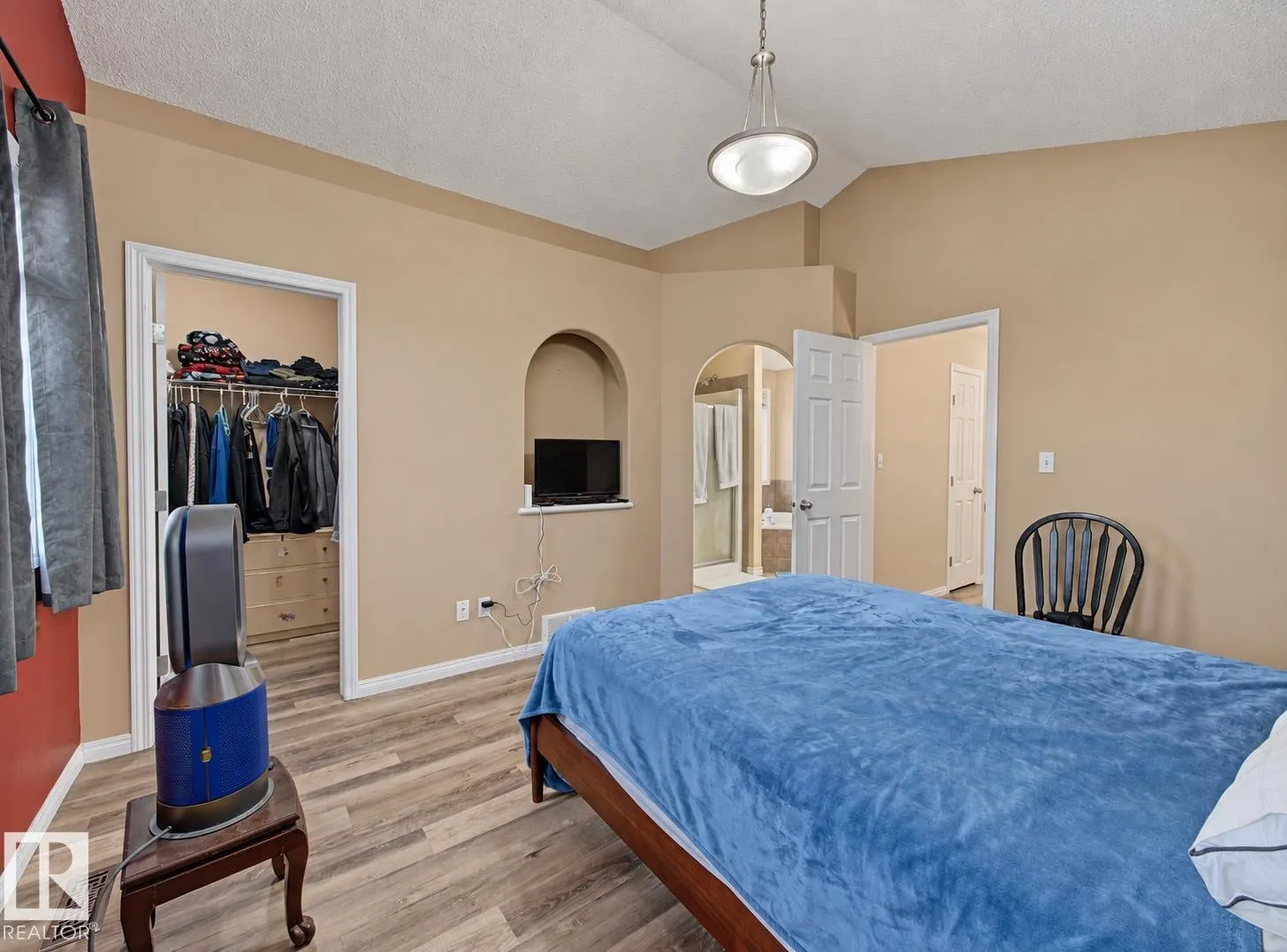 237 WESTWOOD Lane