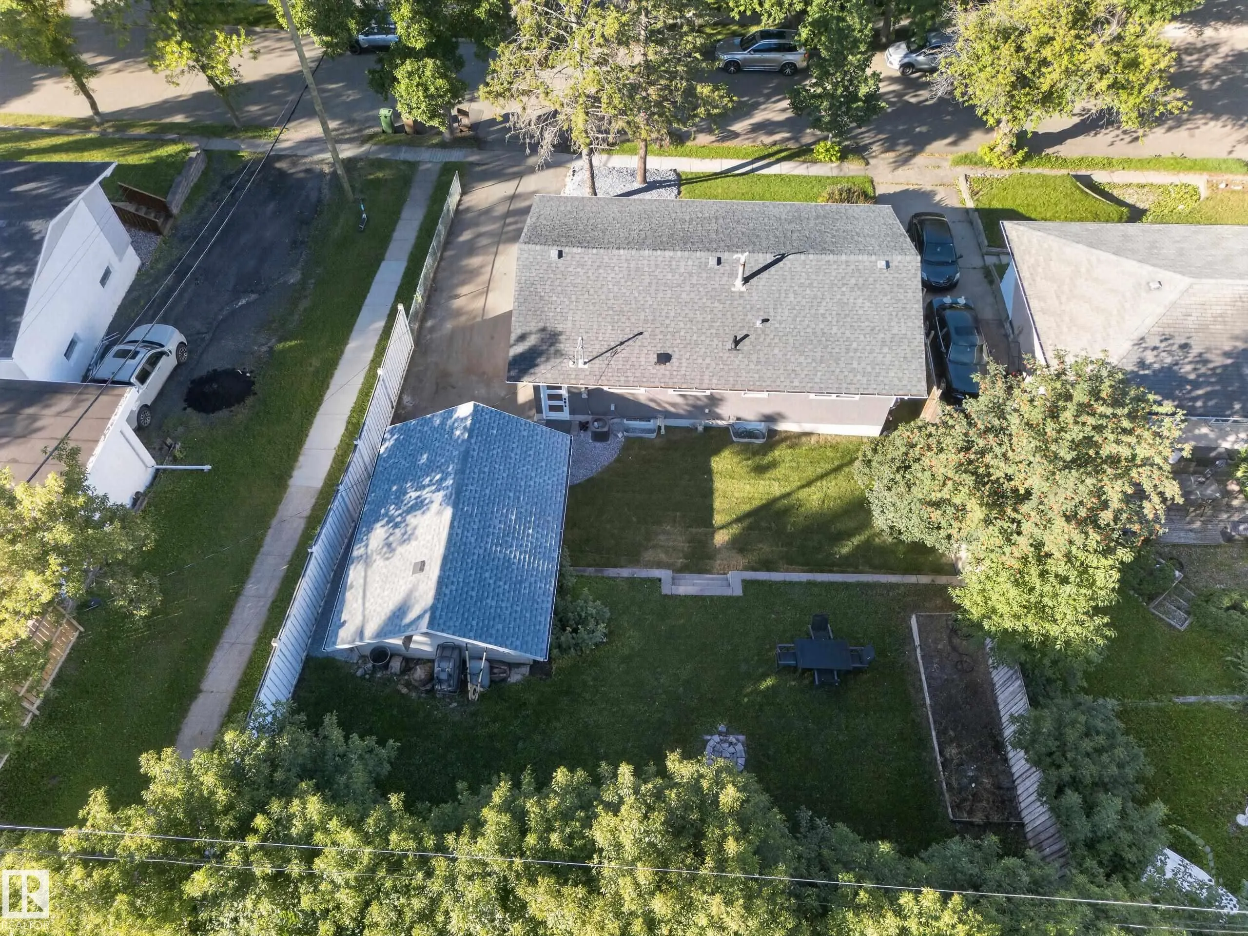 21 SHERIDAN Drive