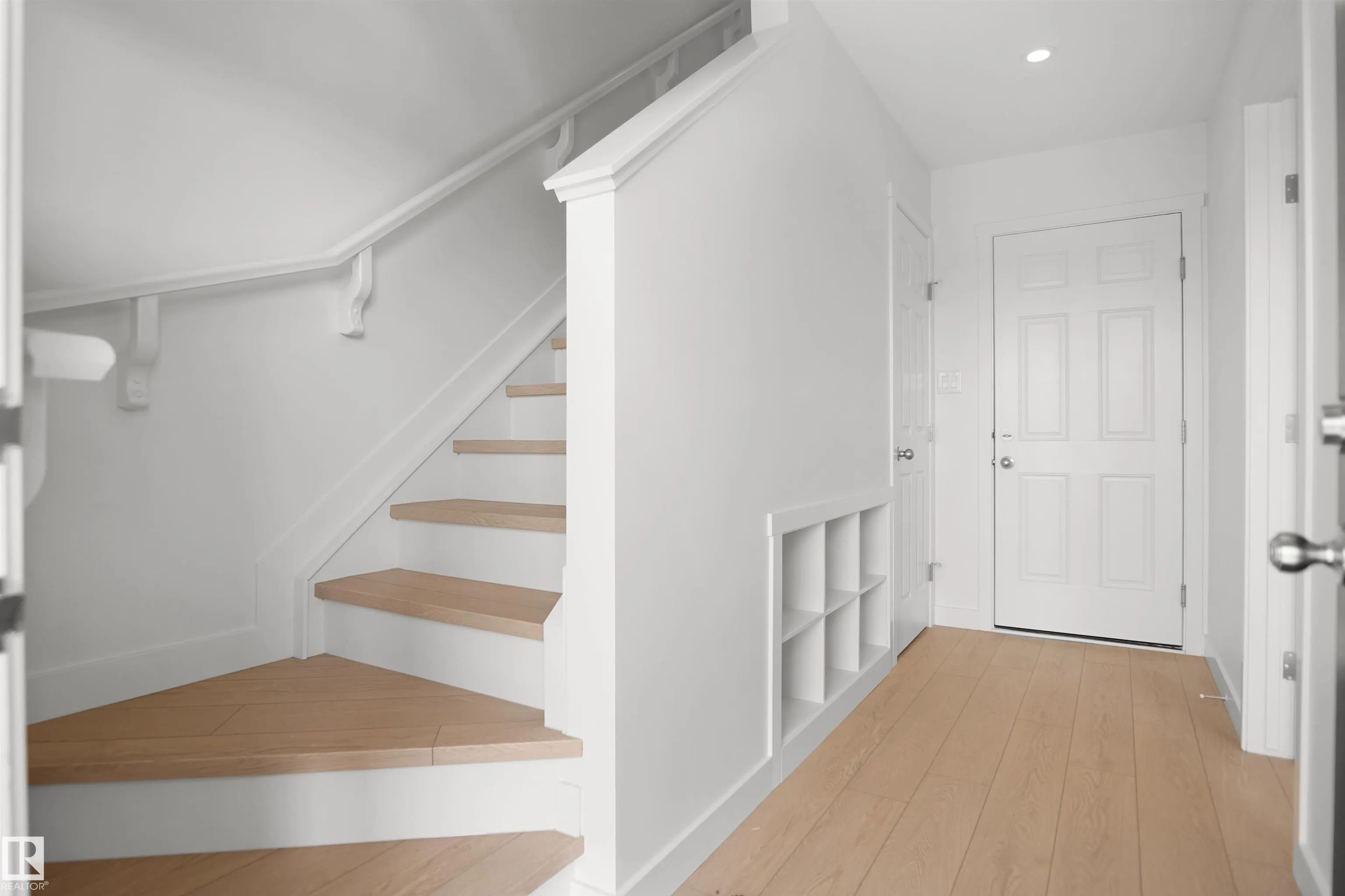124 COPPERHAVEN Drive