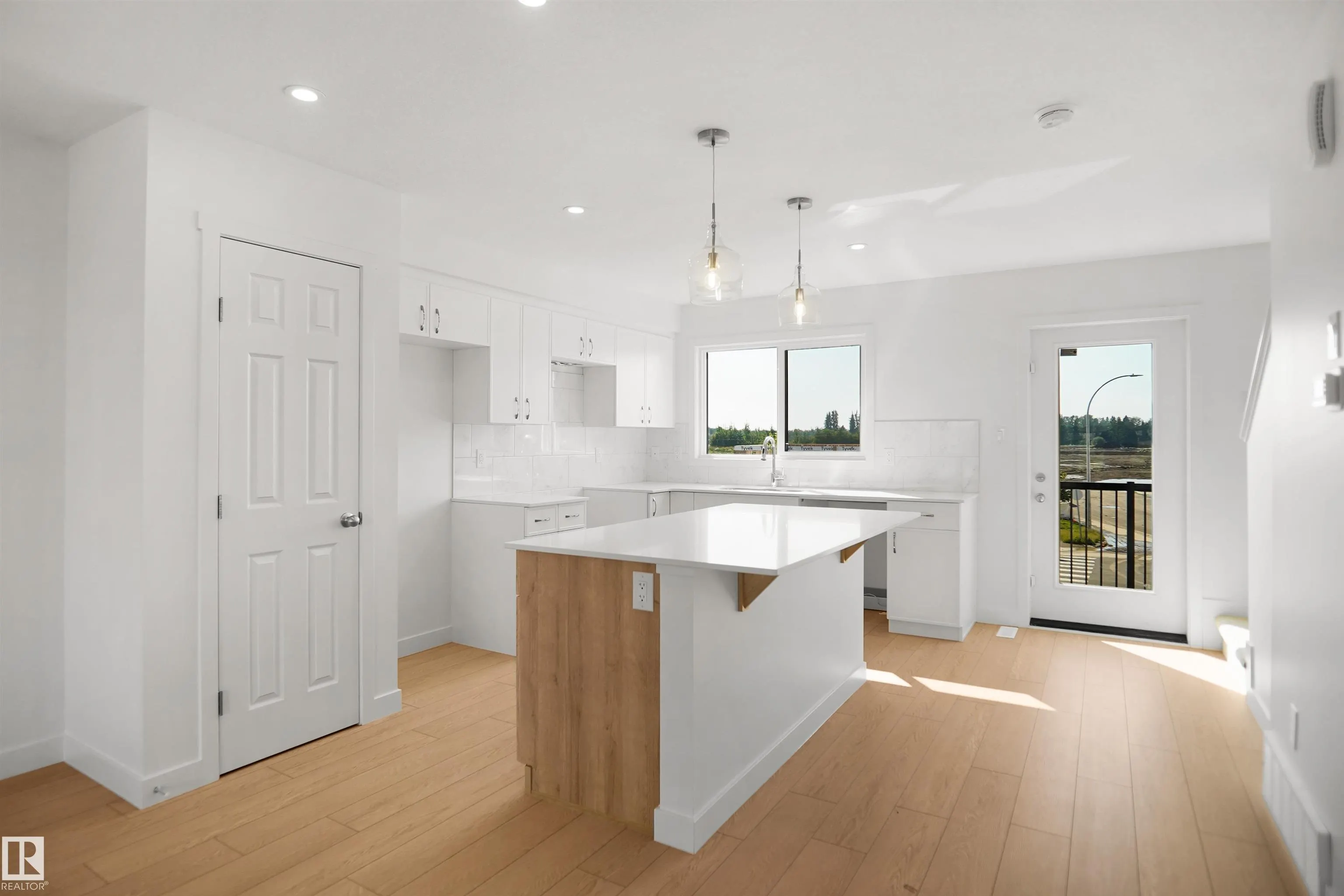 124 COPPERHAVEN Drive