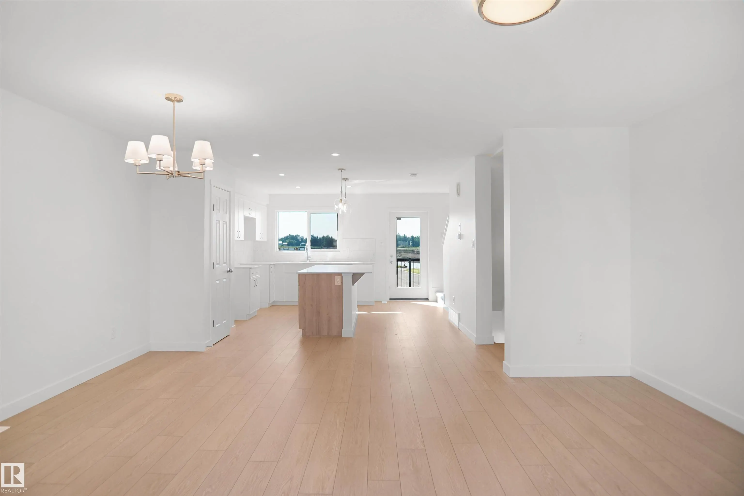124 COPPERHAVEN Drive