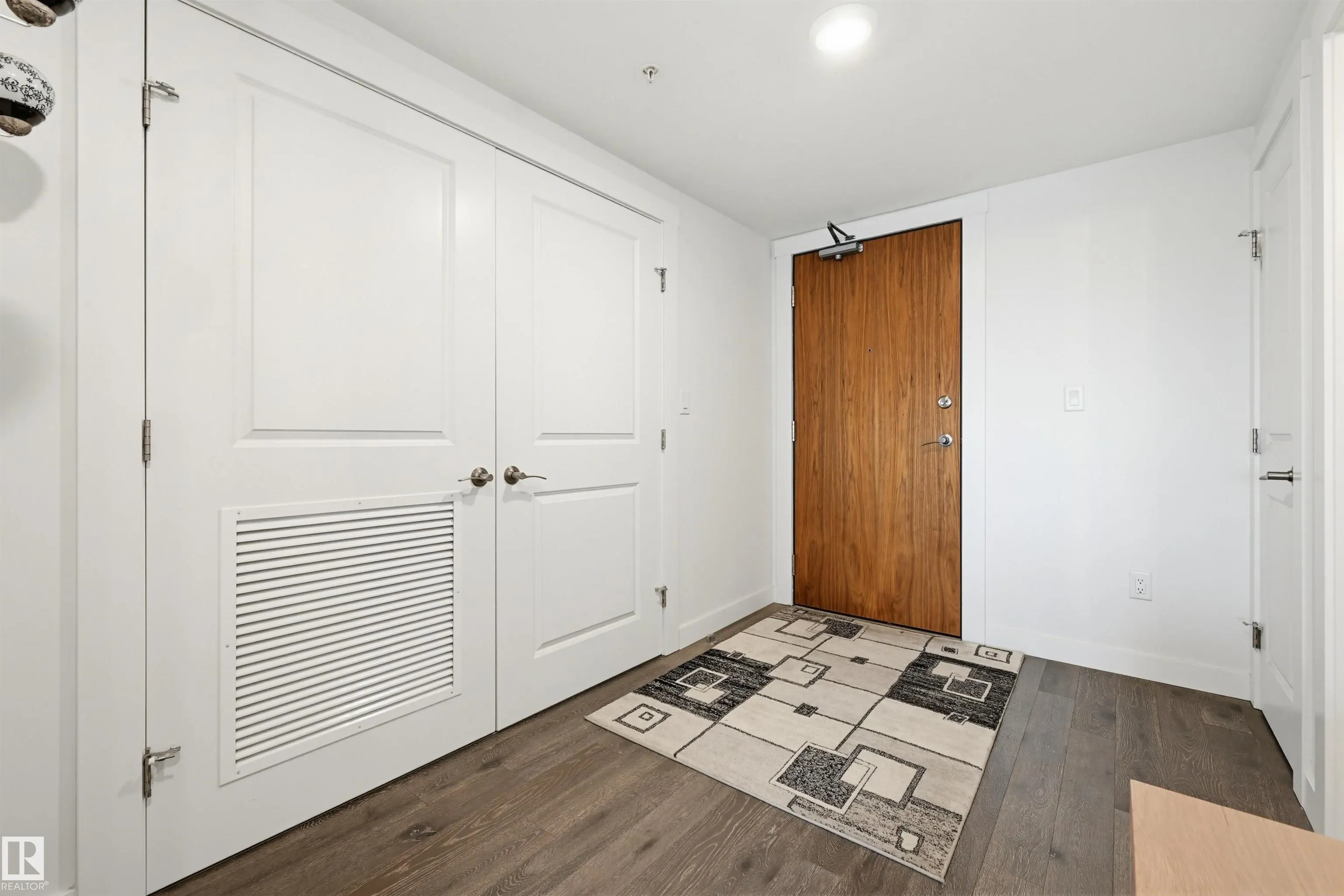 9720 106 Street