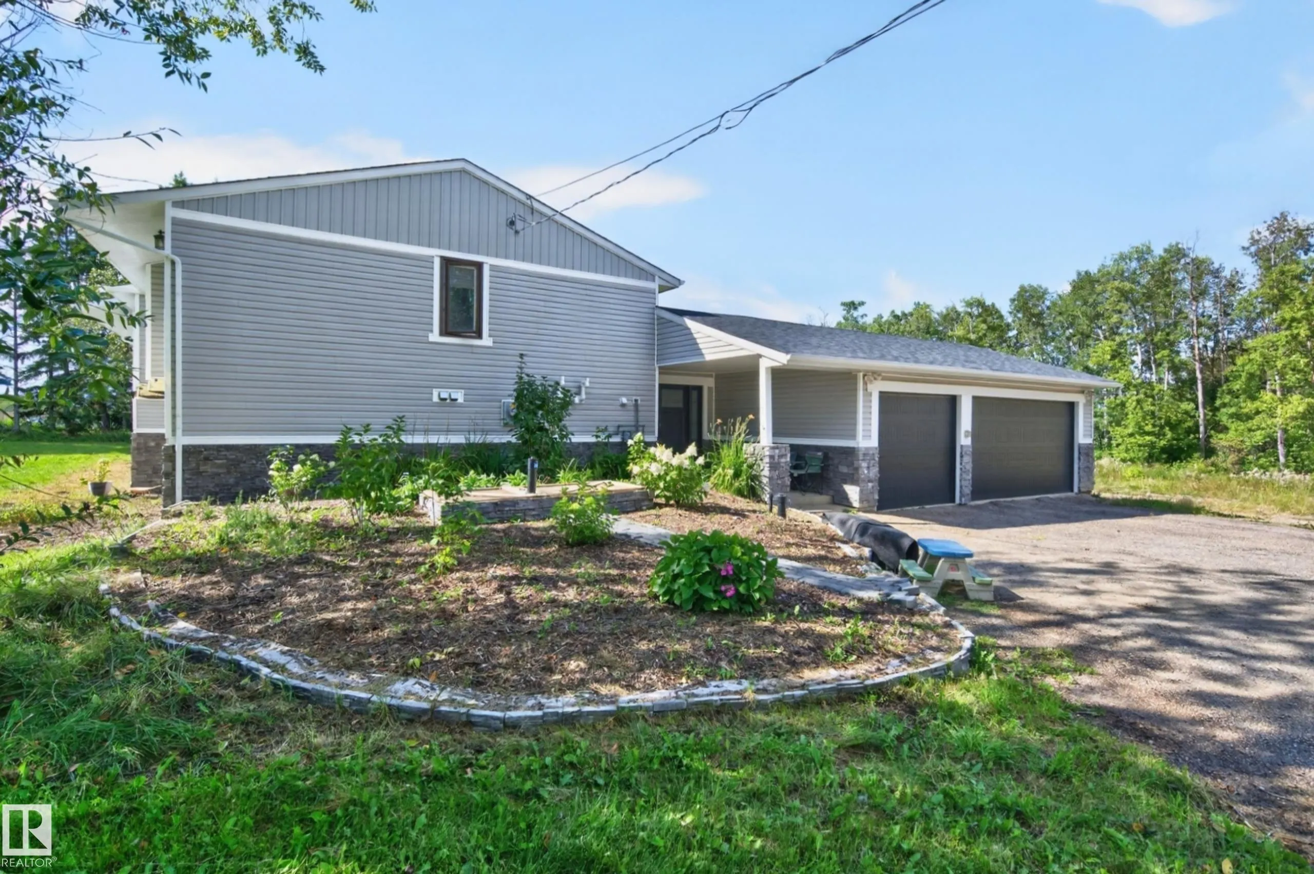 52471 RGE ROAD 223
