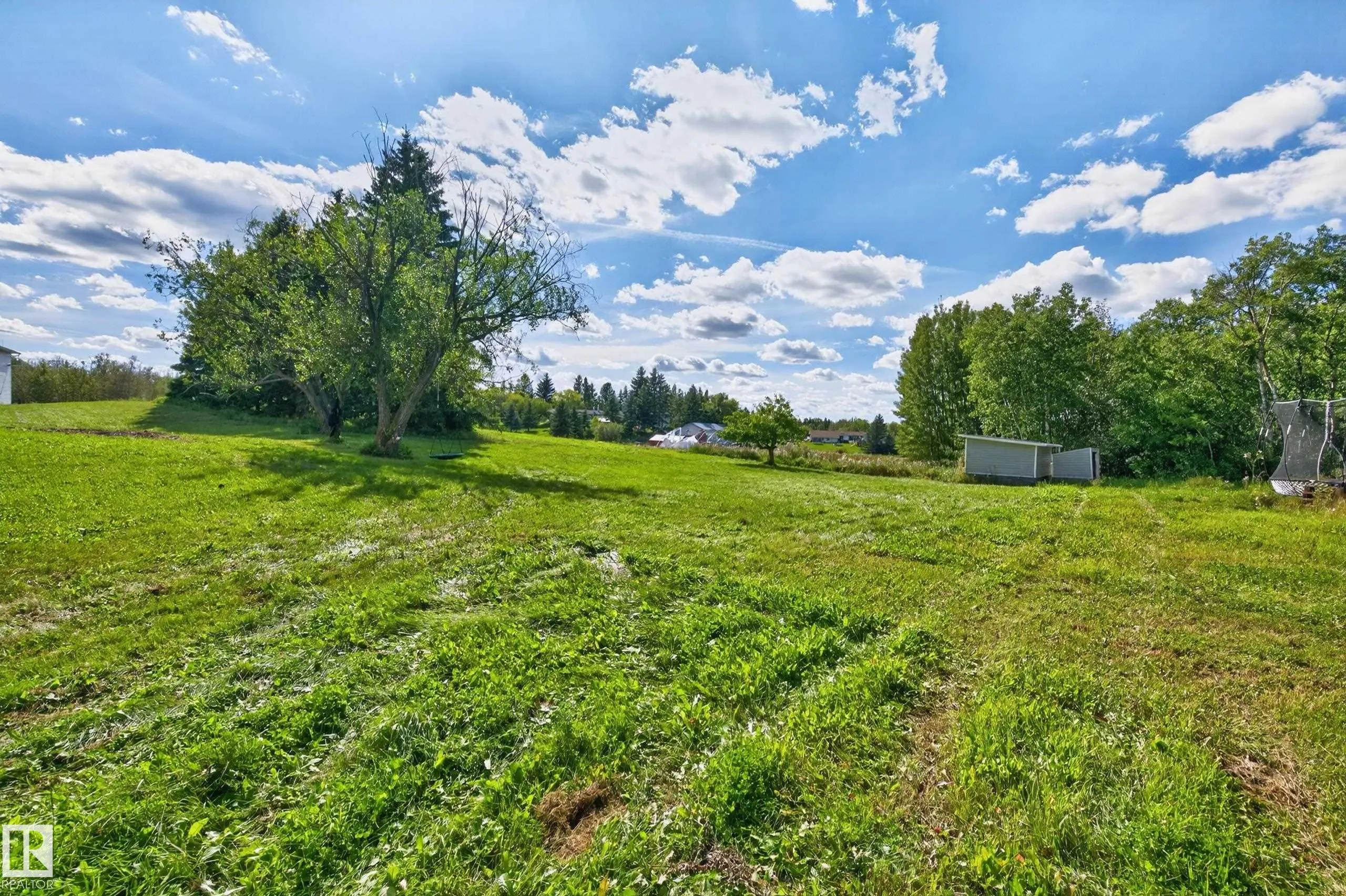 52471 RGE ROAD 223