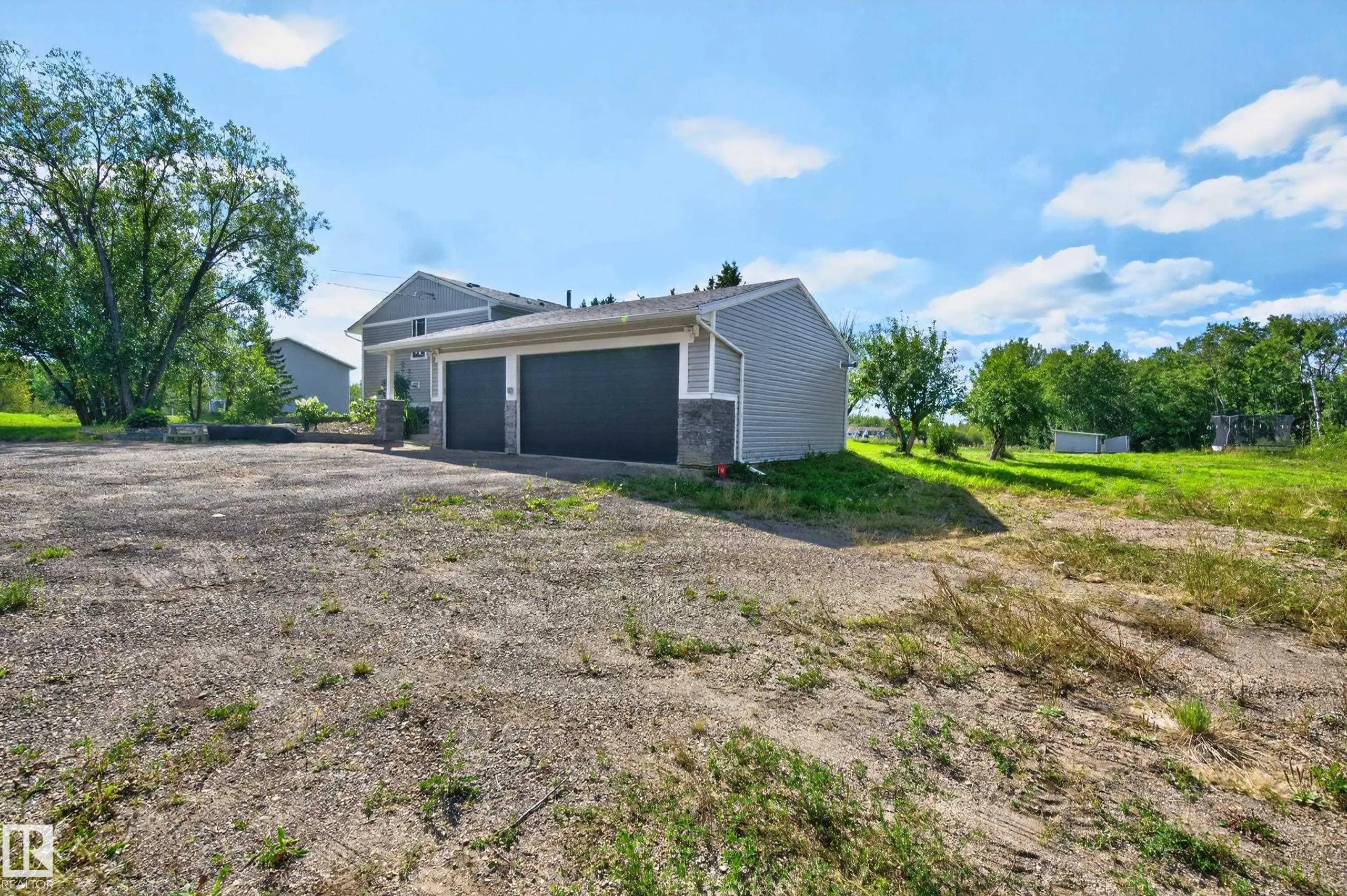52471 RGE ROAD 223