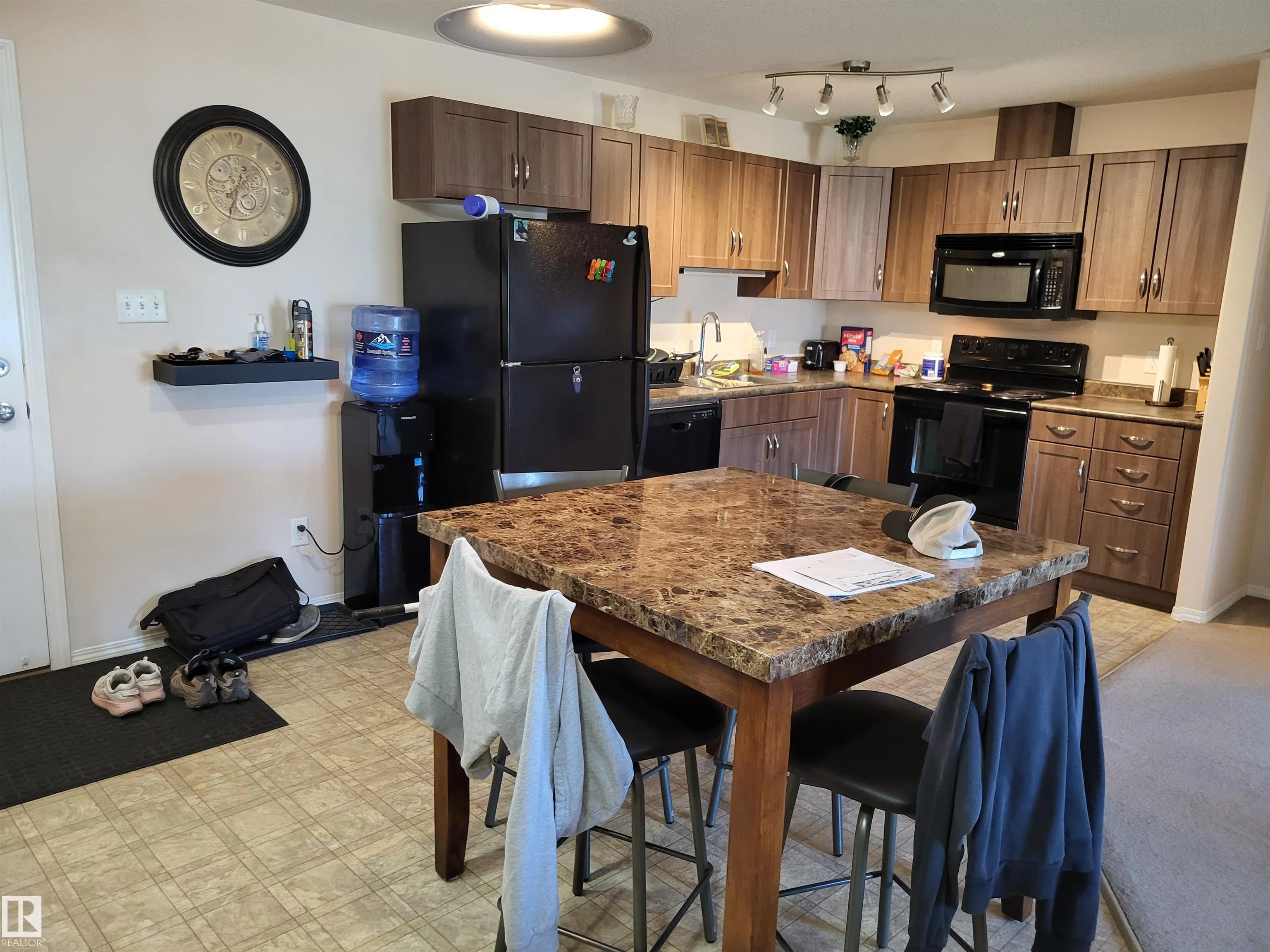 50 Woodsmere Close