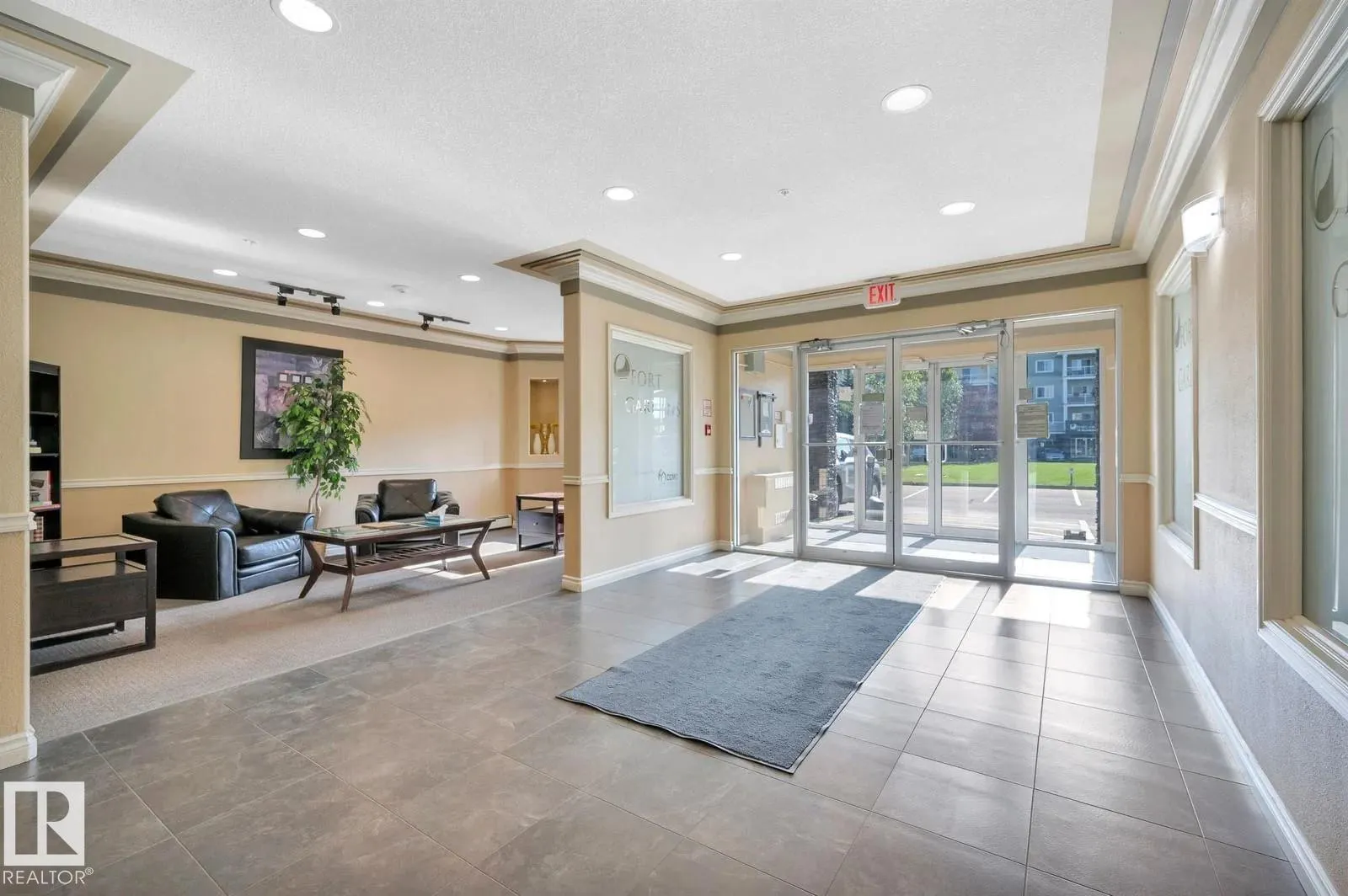 50 Woodsmere Close