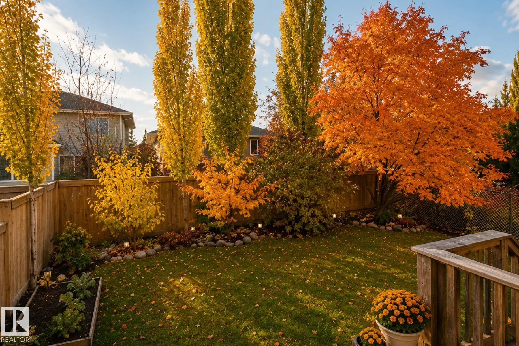 208 Rainbow Crescent