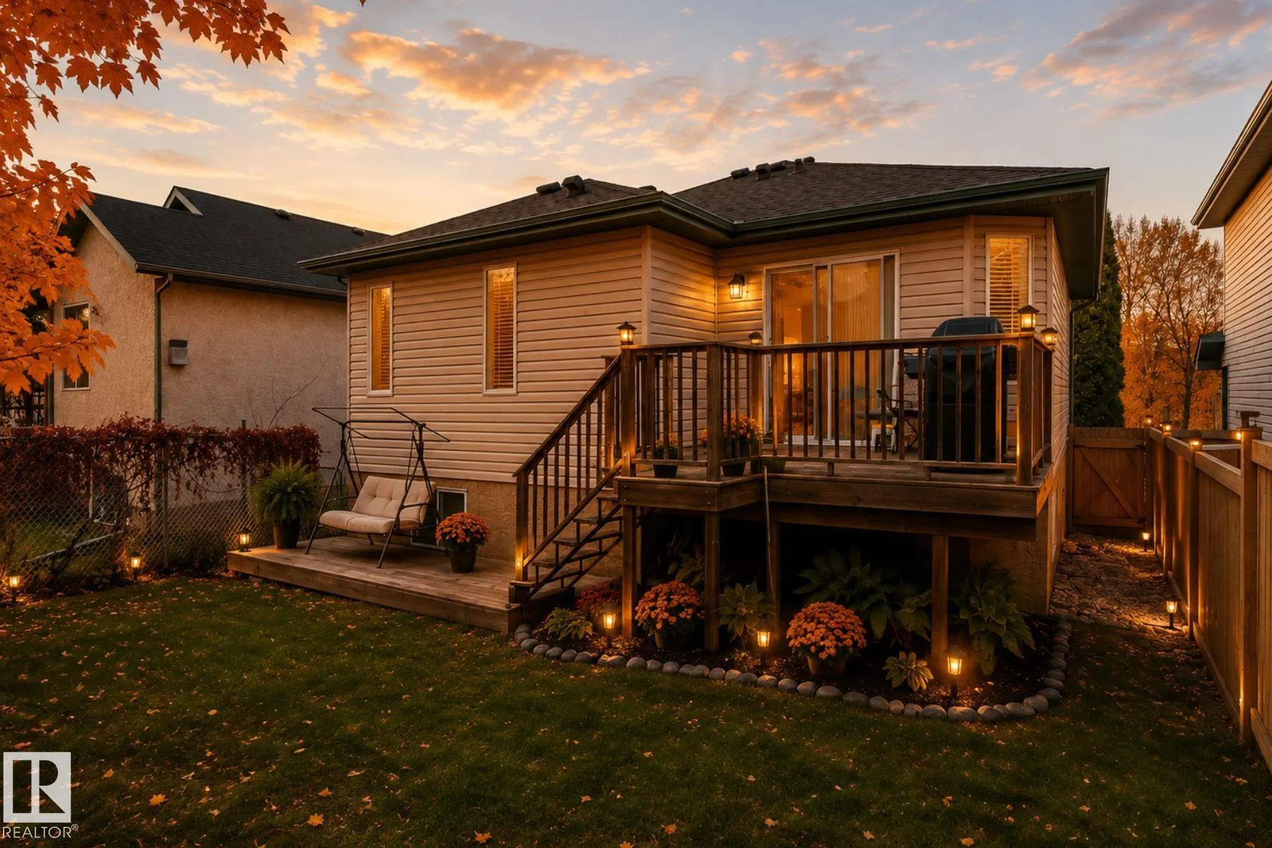 208 Rainbow Crescent