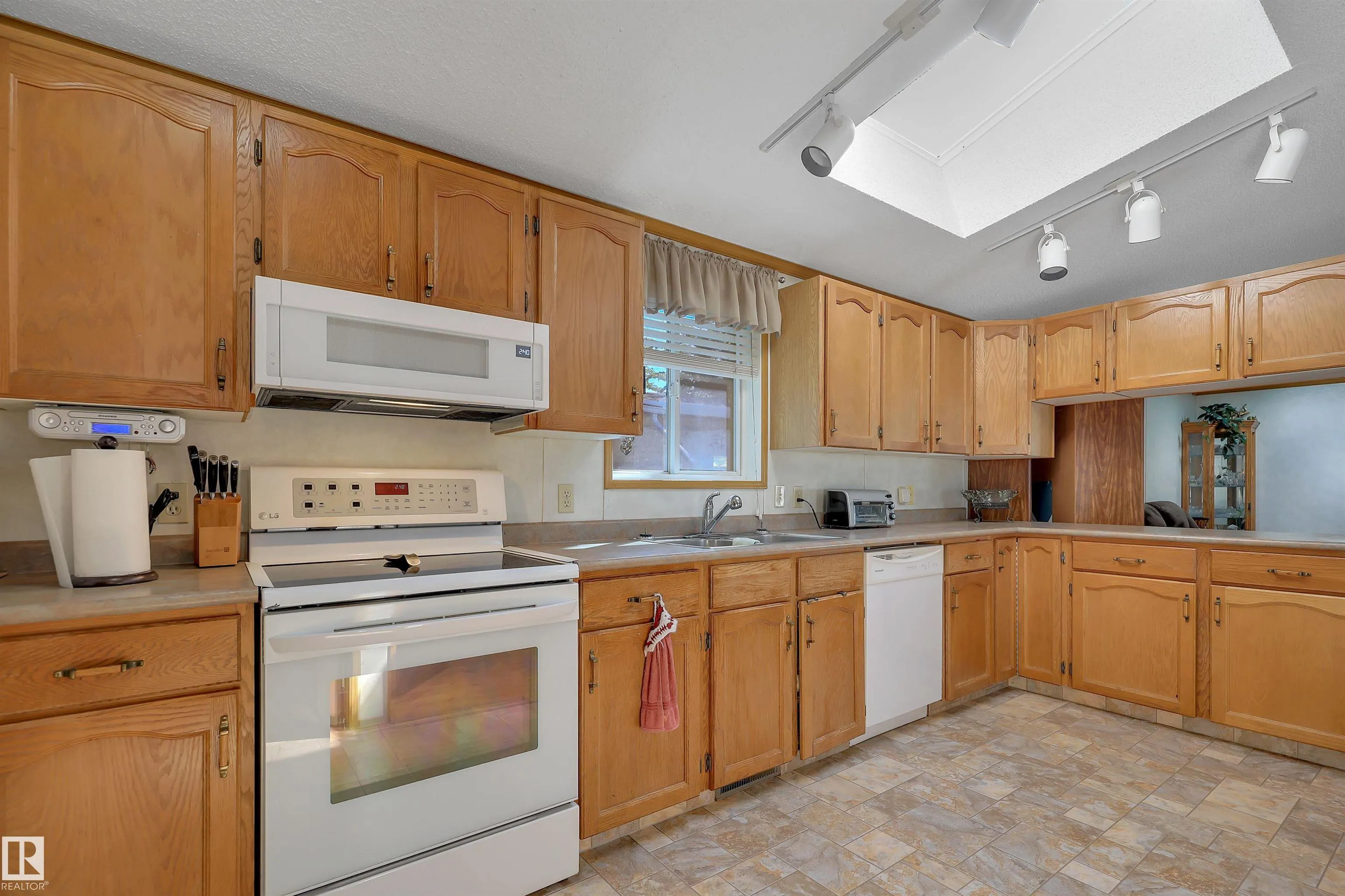145 Willow Park Estate