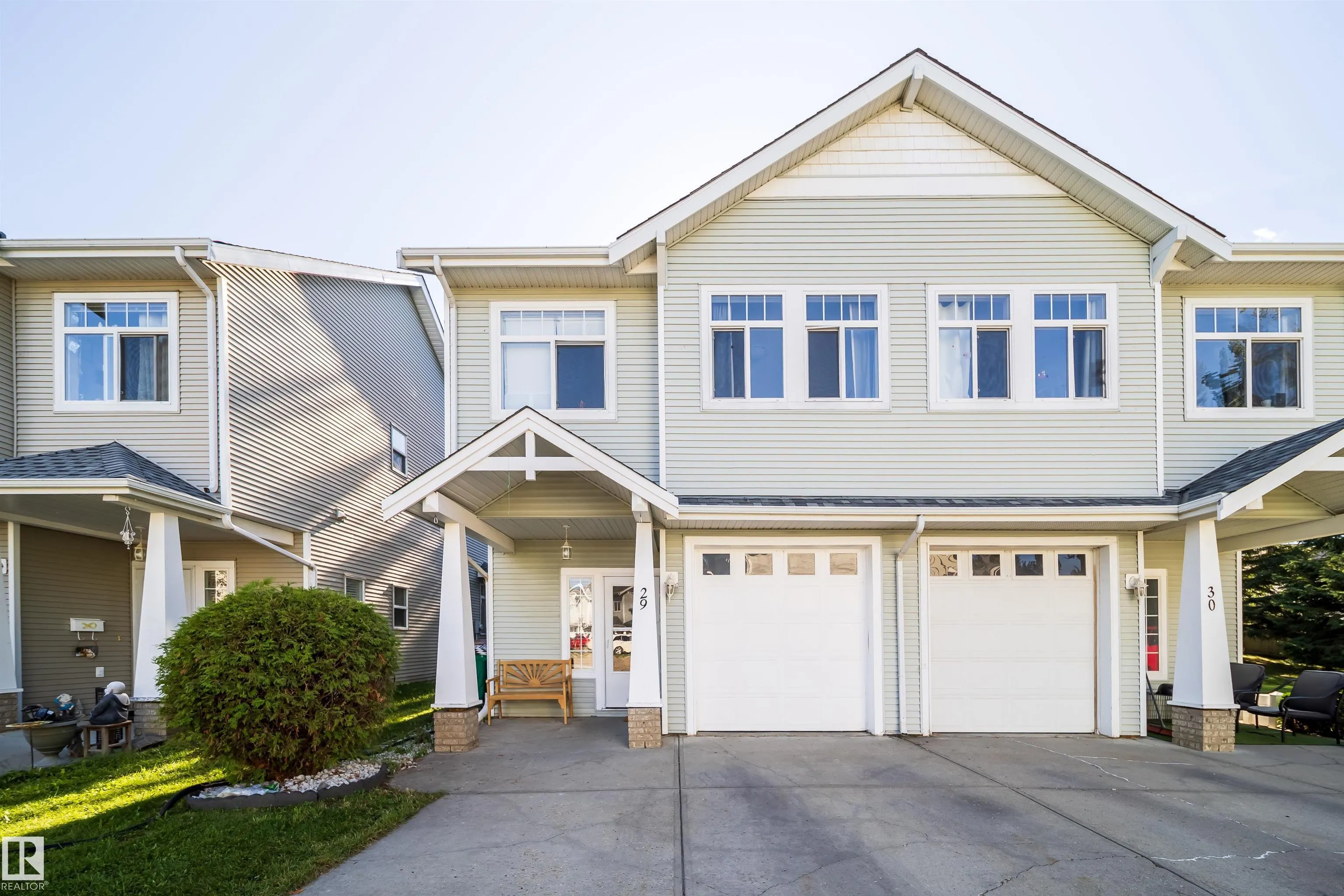 200 ERIN RIDGE Drive