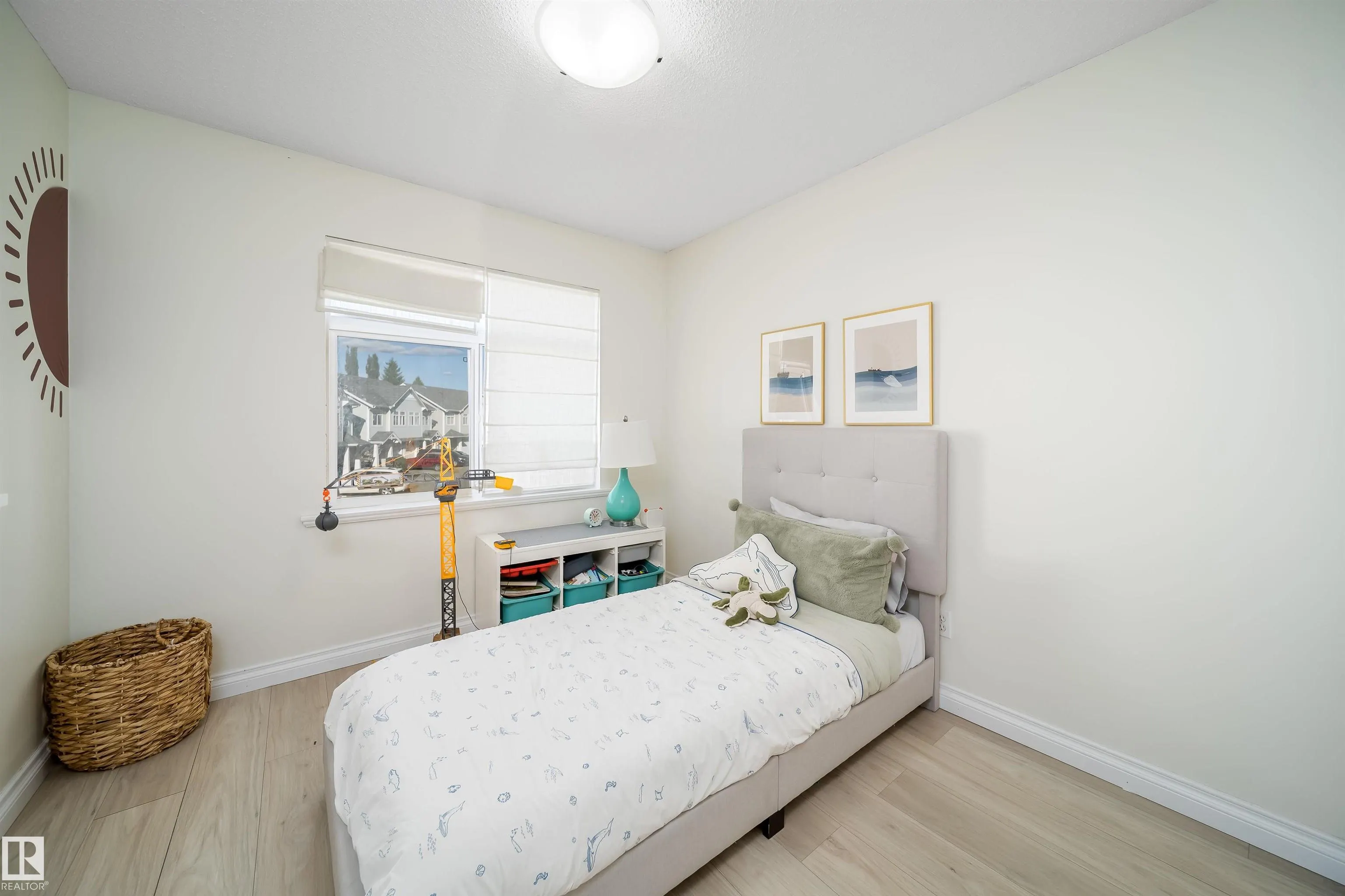 200 ERIN RIDGE Drive
