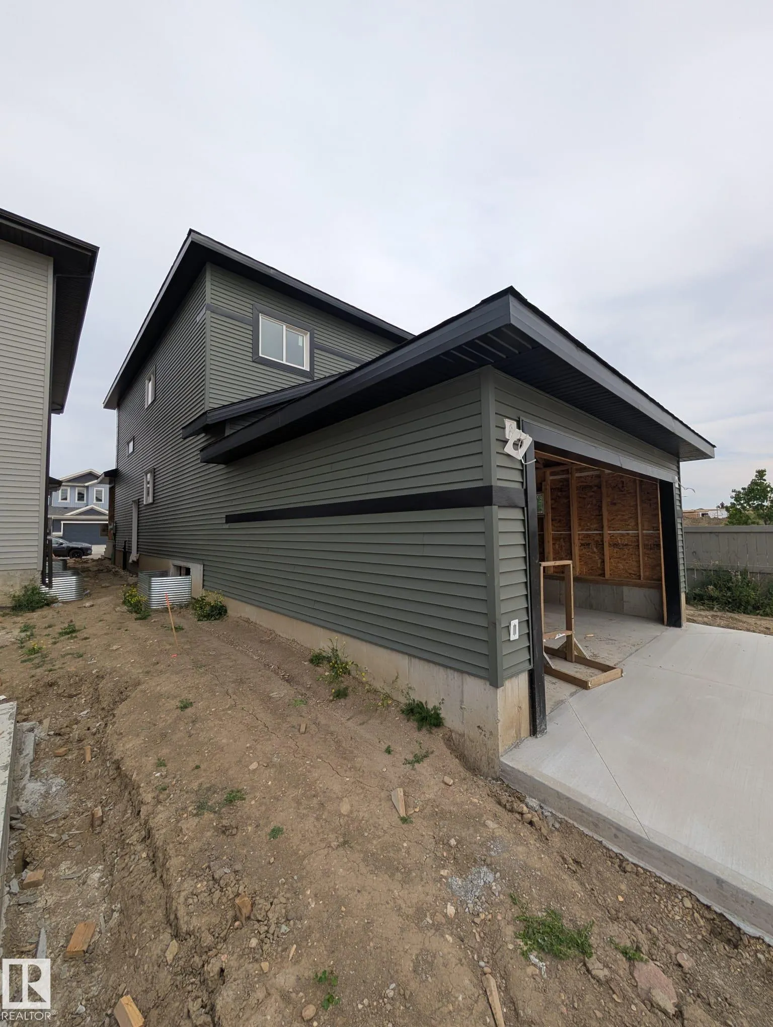 354 ROBERTS Wynd