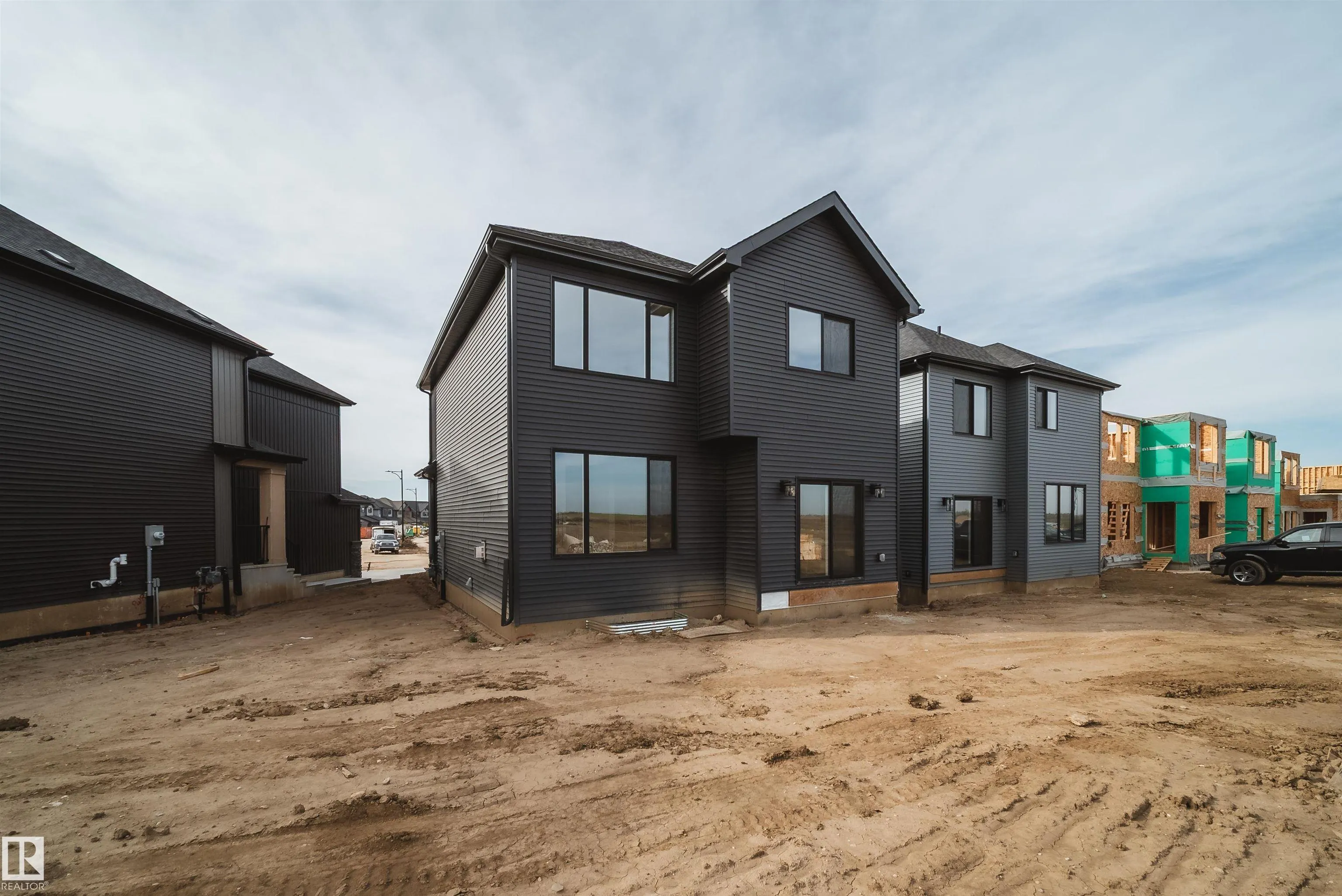 75 Chartres Close