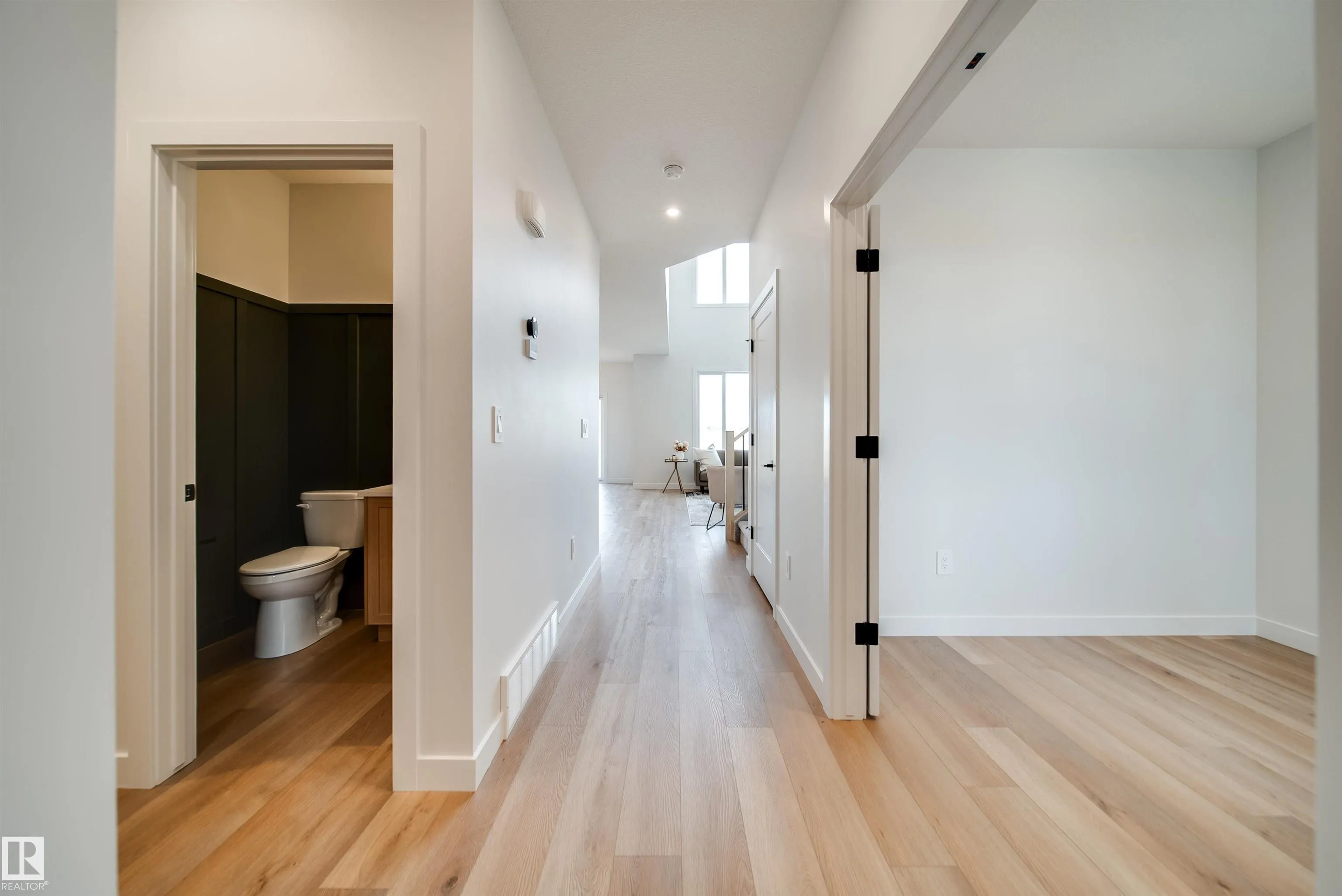 75 Chartres Close