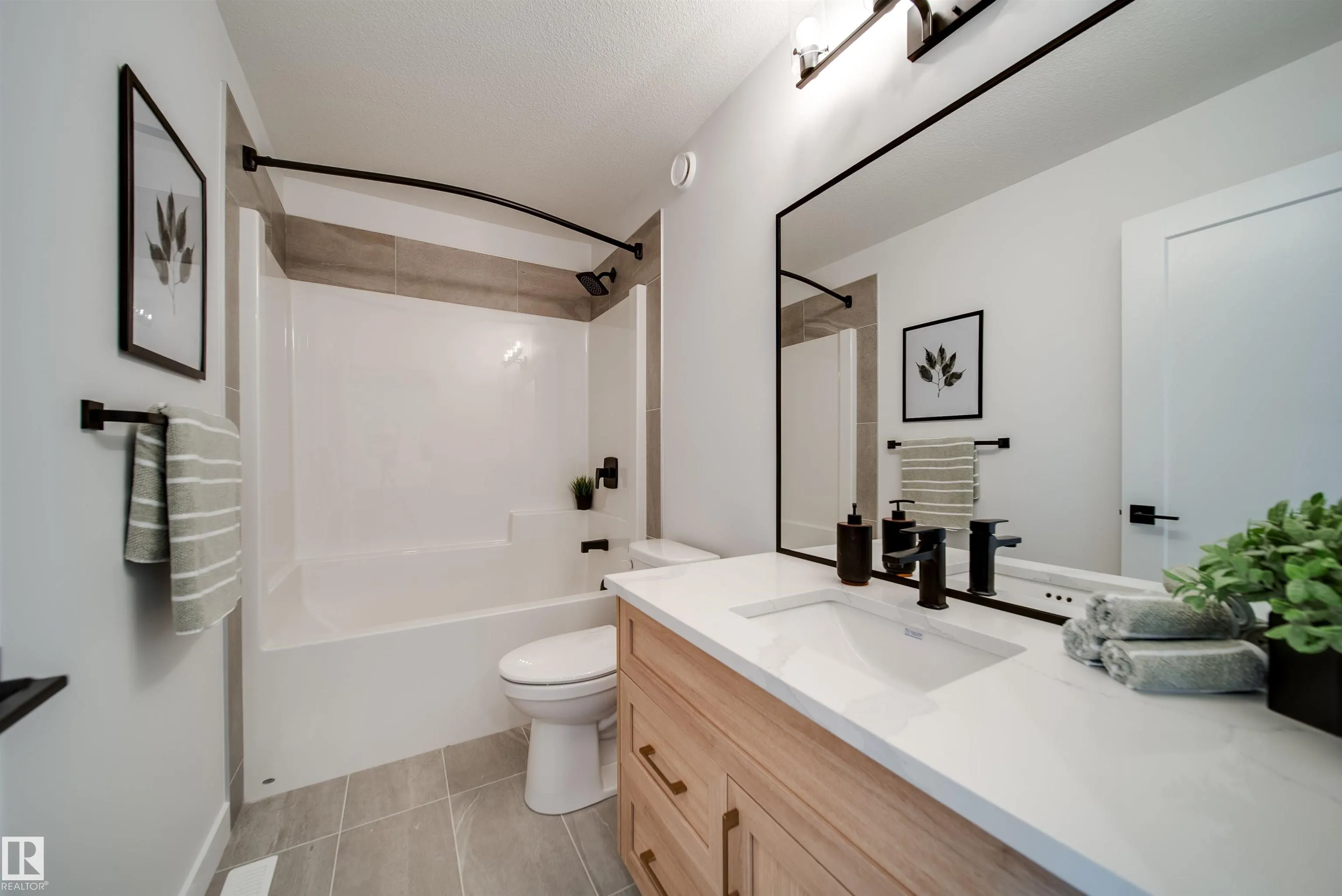 75 Chartres Close