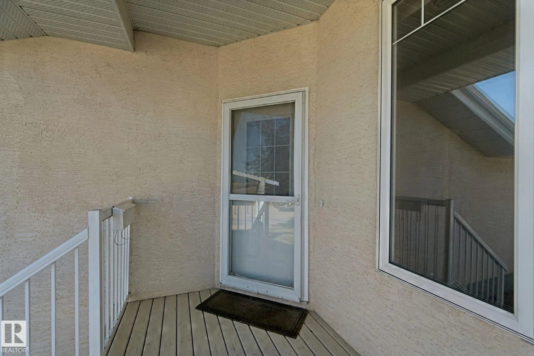 9 Deer Park Drive