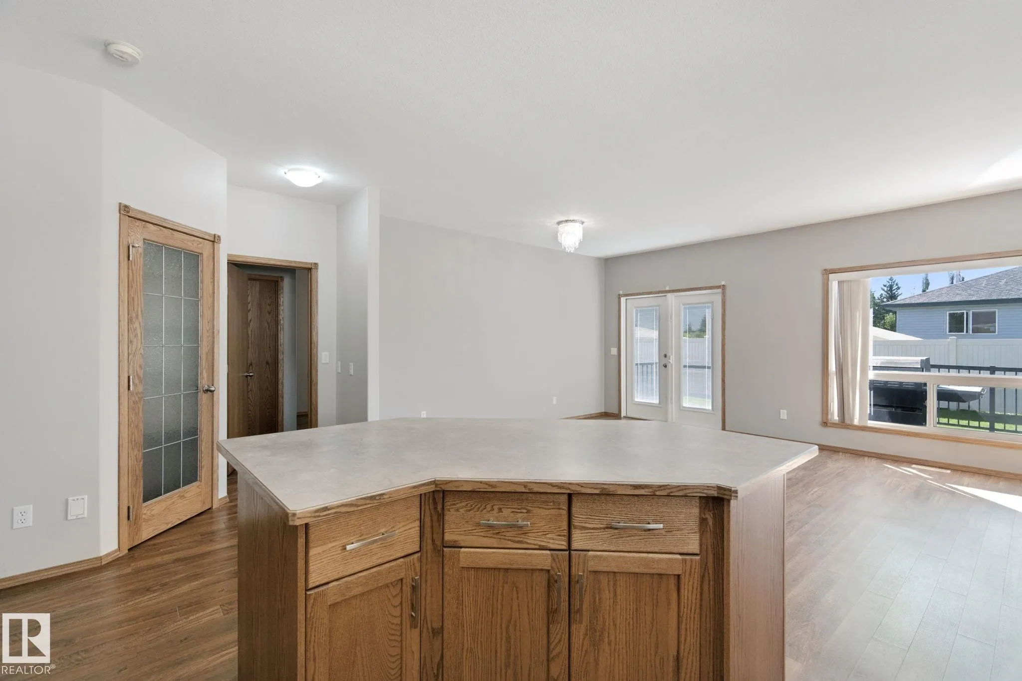 9 Deer Park Drive