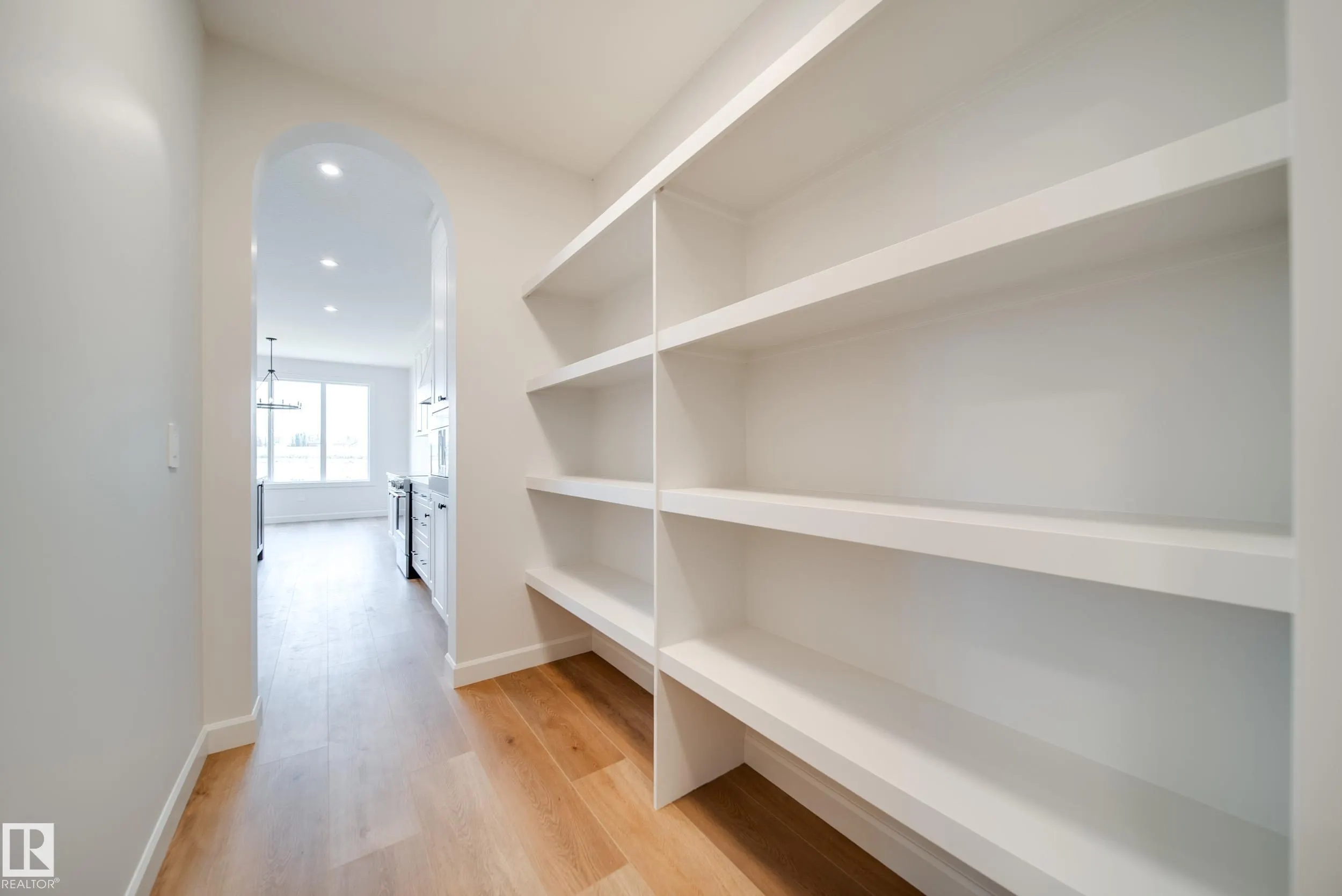 73 Chartres Close