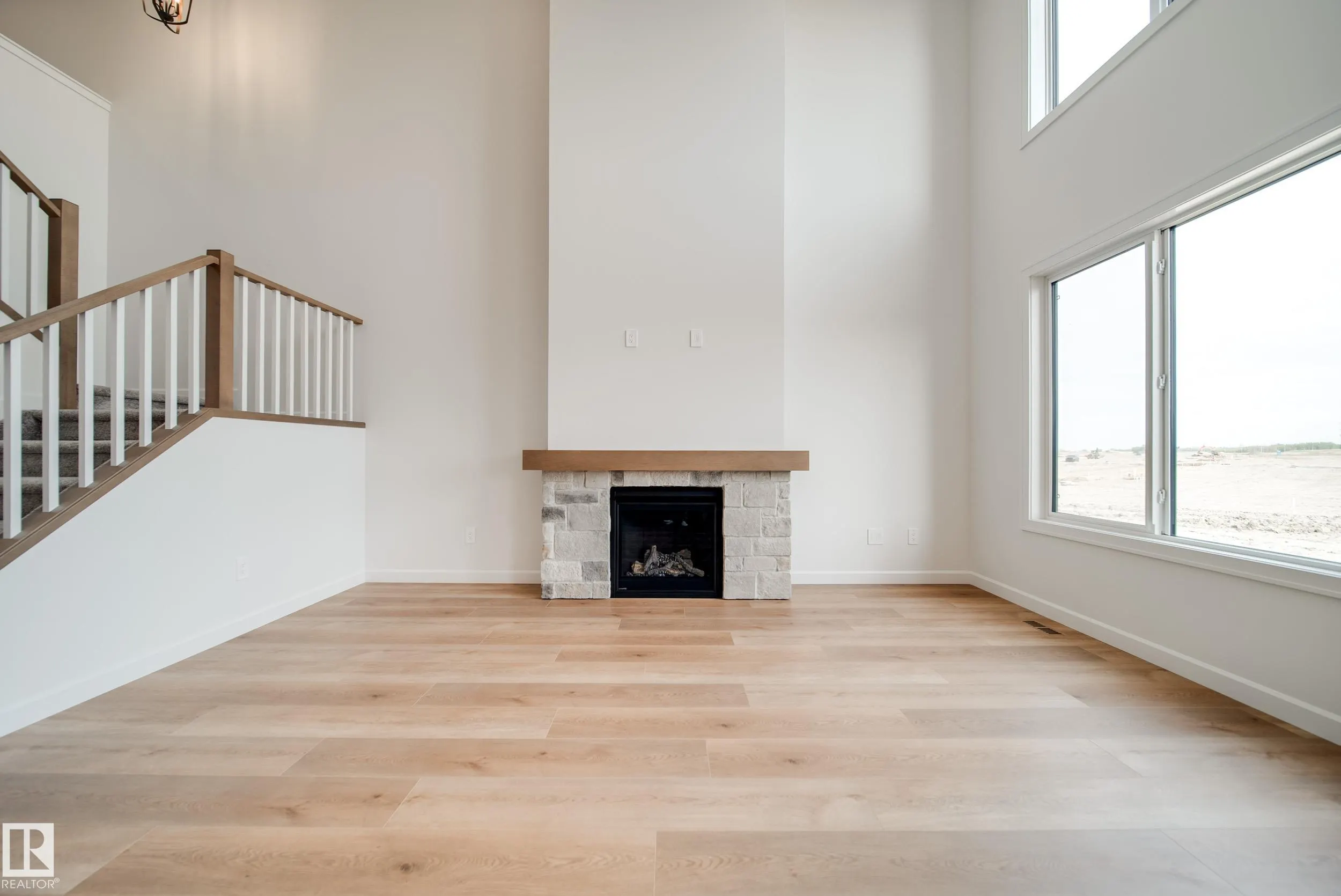 73 Chartres Close