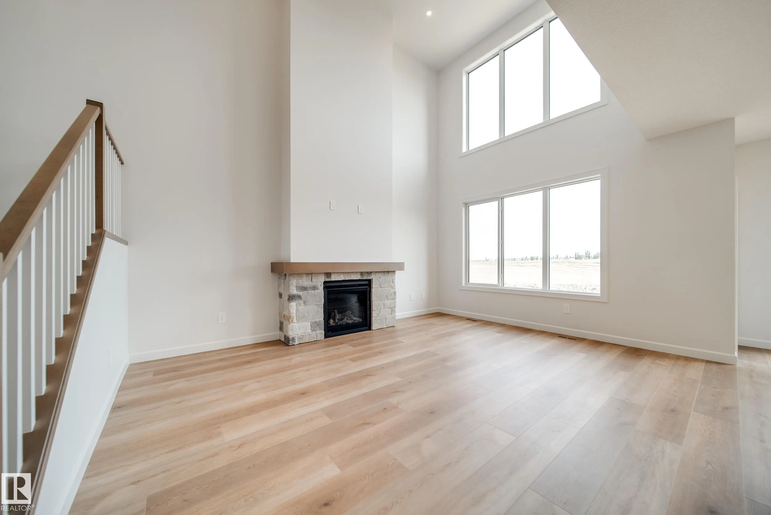 73 Chartres Close