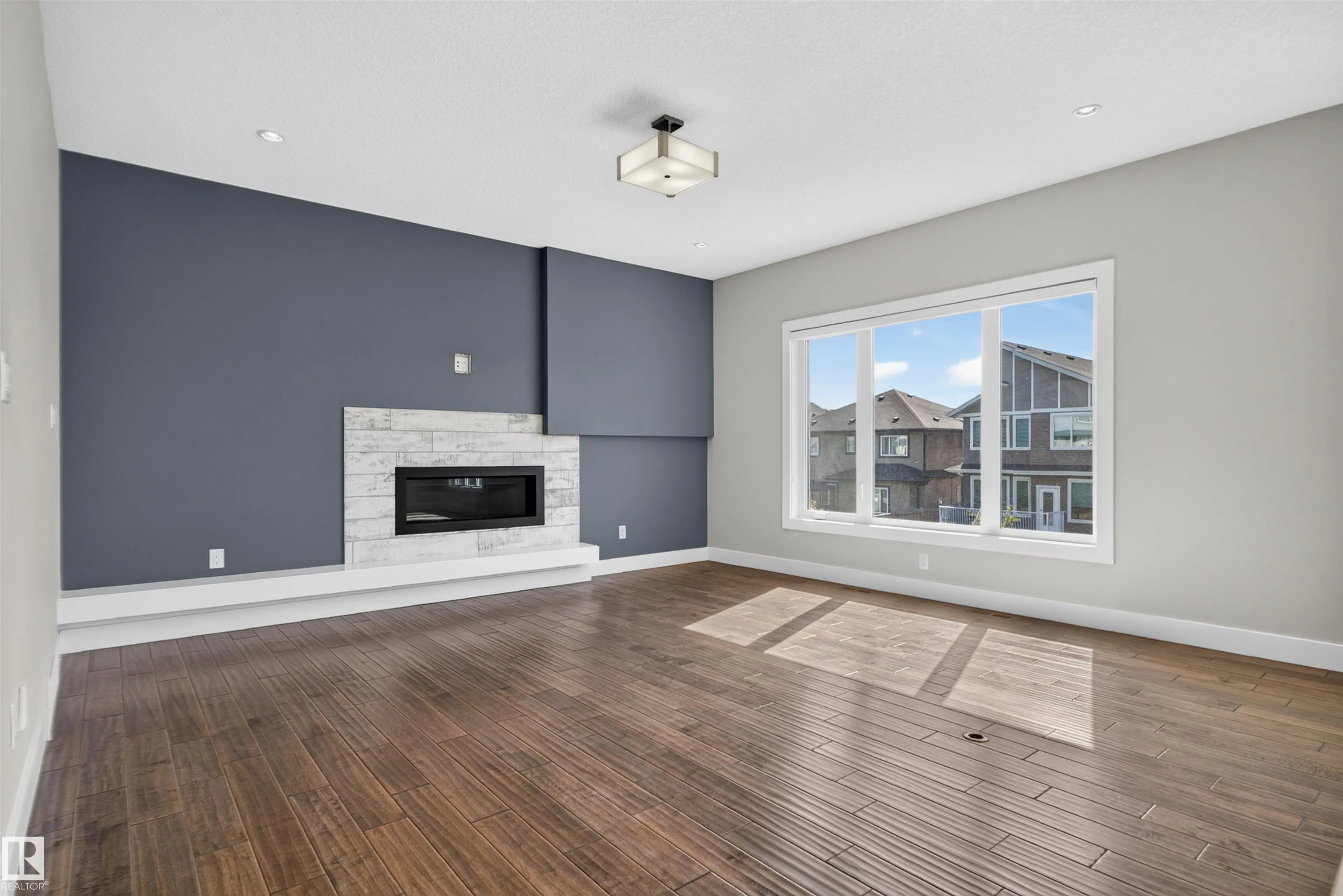 4225 CHARLES Close
