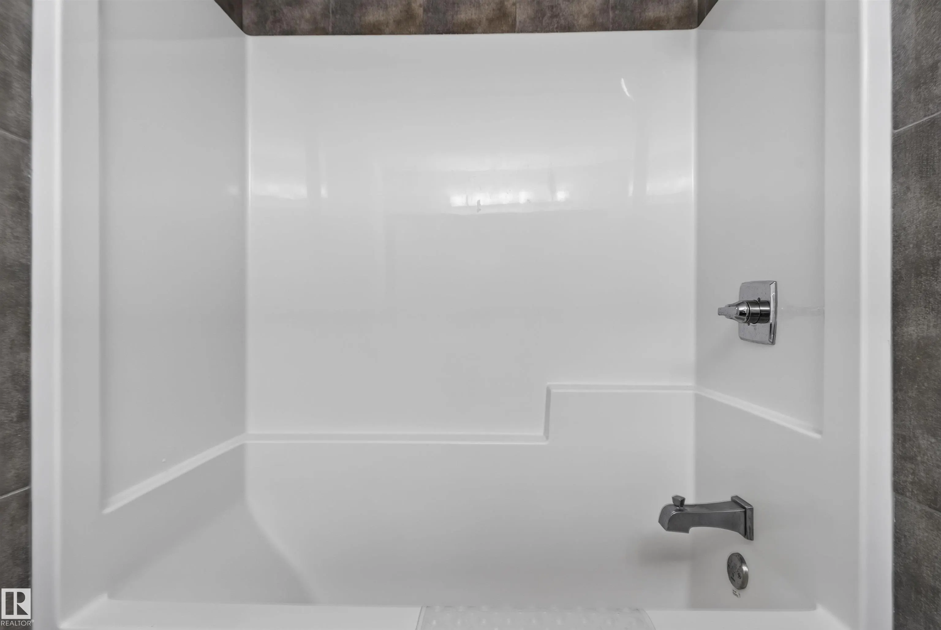 4225 CHARLES Close