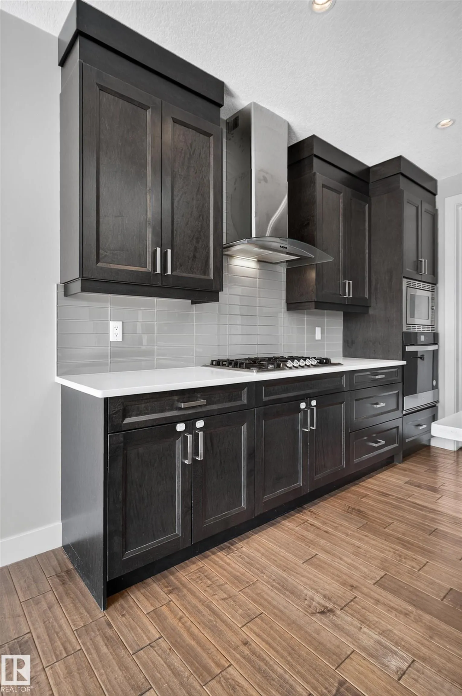 4225 CHARLES Close