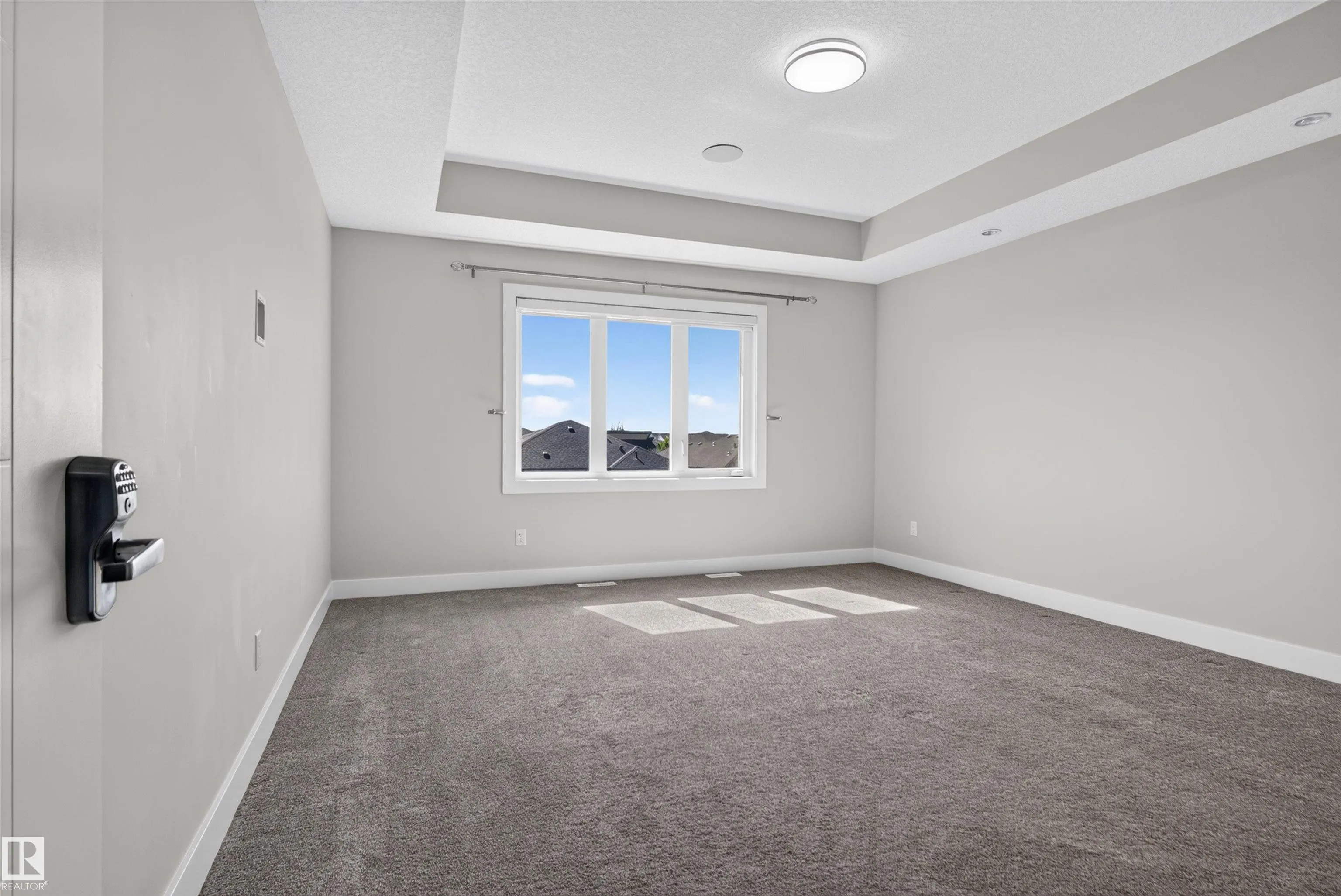 4225 CHARLES Close