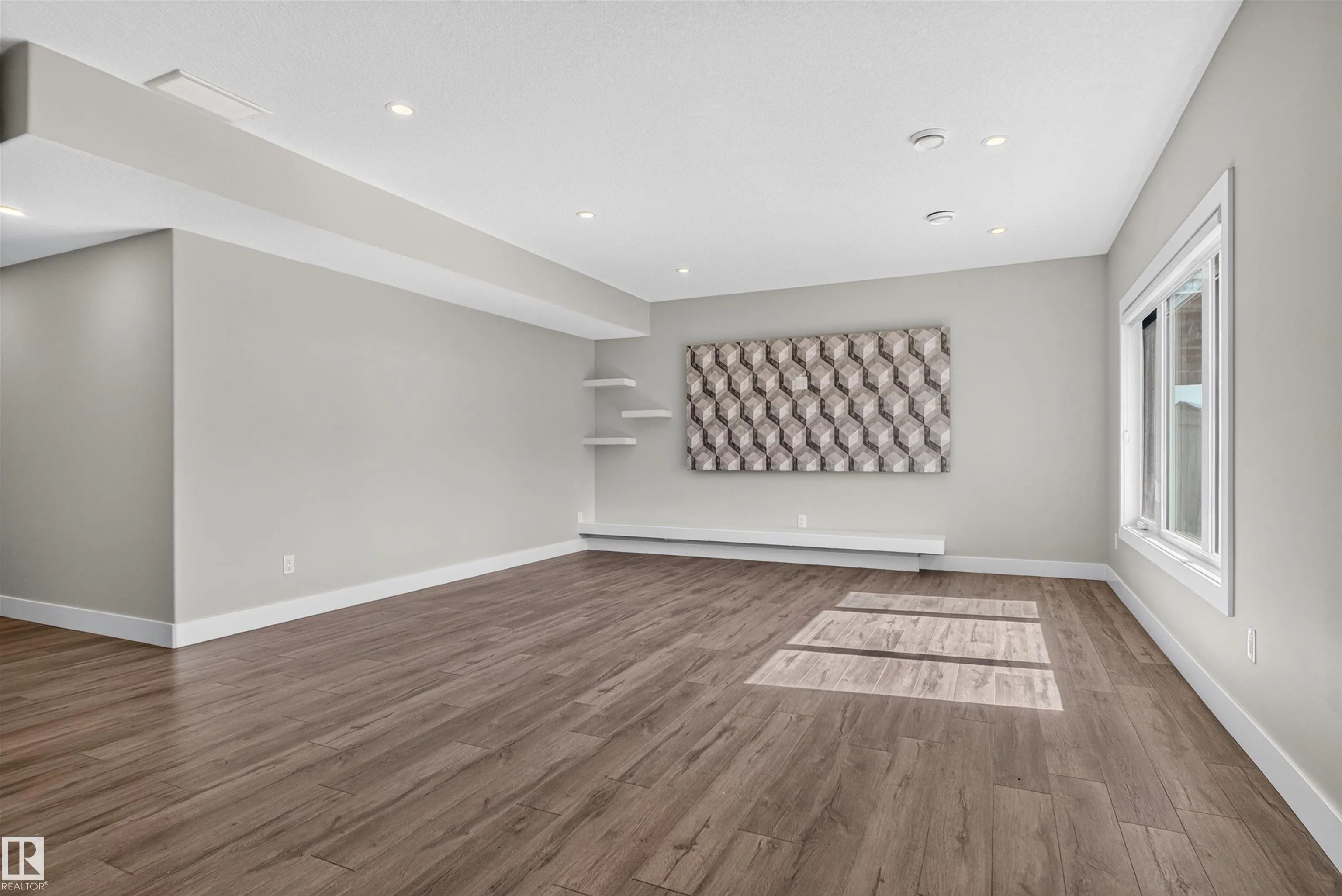 4225 CHARLES Close