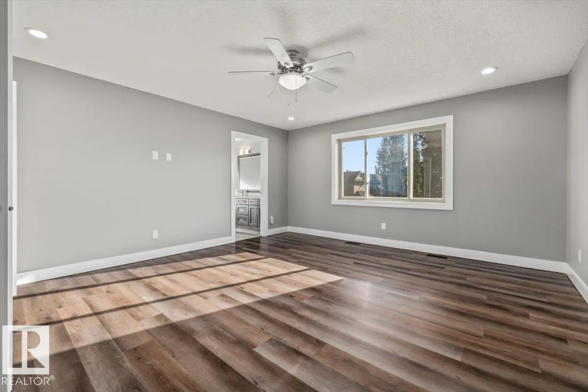 1090 ARMITAGE Crescent