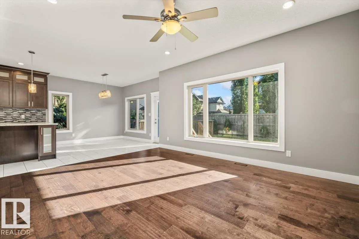 1090 ARMITAGE Crescent